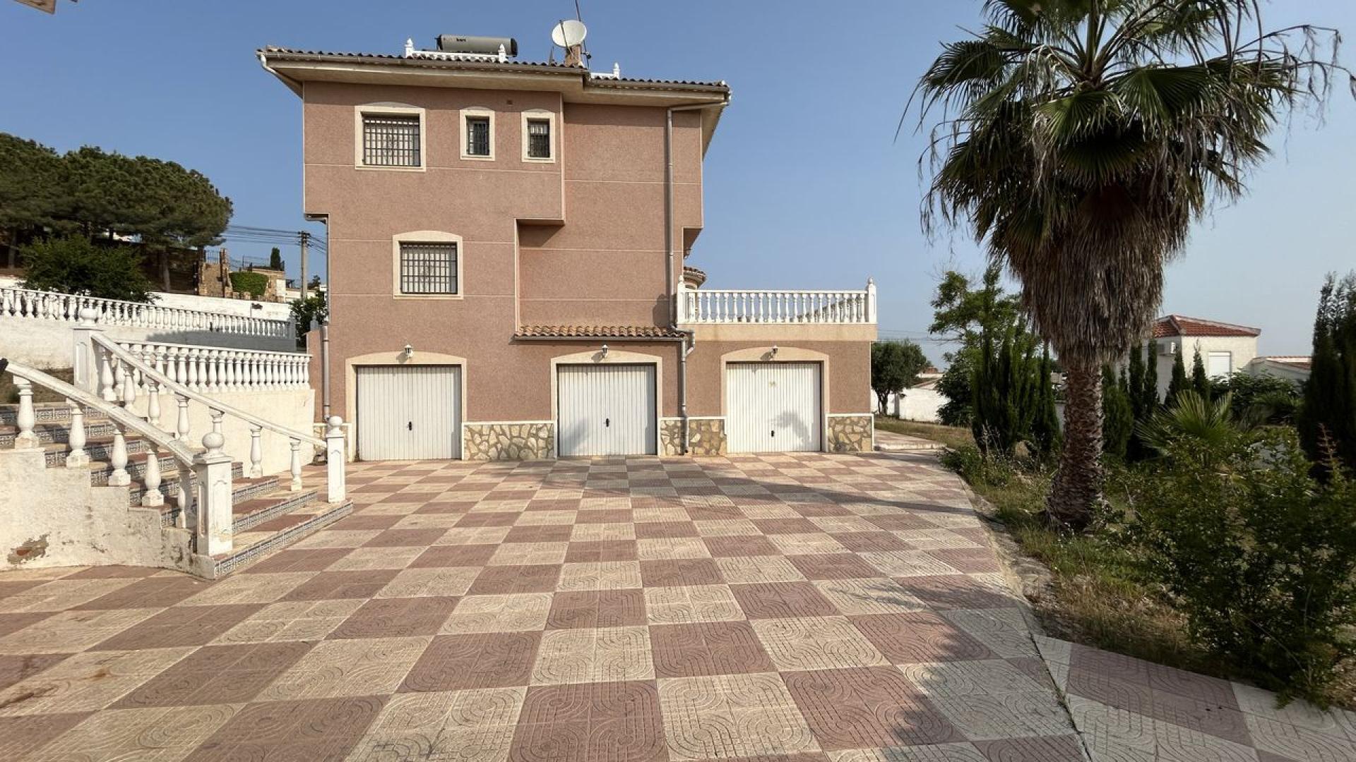 For sale - 5 Bedroom 4 Bathroom Villa in Ciudad Quesada - Costa Blanca  - Alicante