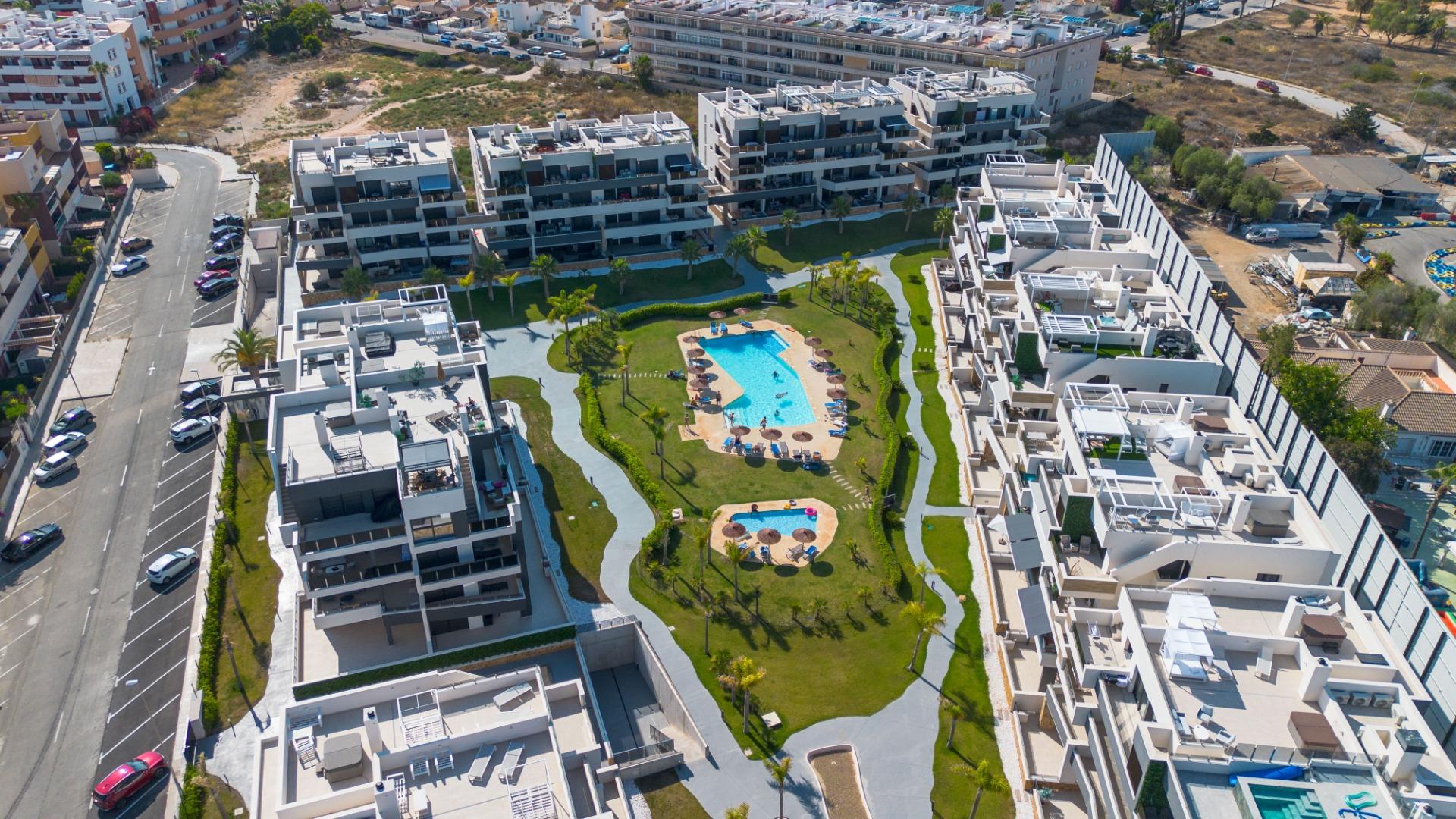 For sale - 2 Bedroom 2 Bathroom Penthouse in Orihuela Costa - Playa Flamenca  - Alicante