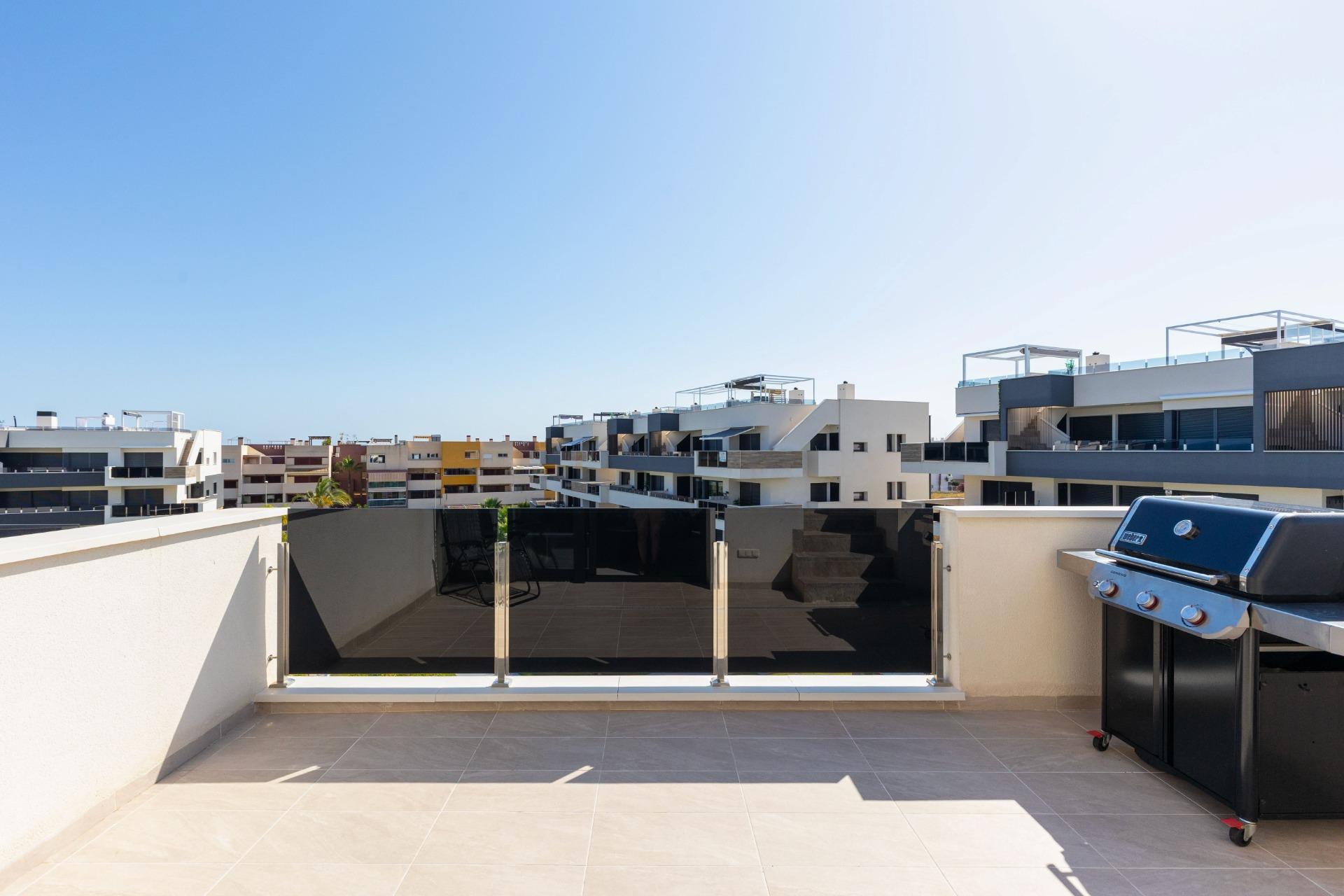 For sale - 2 Bedroom 2 Bathroom Penthouse in Orihuela Costa - Playa Flamenca  - Alicante