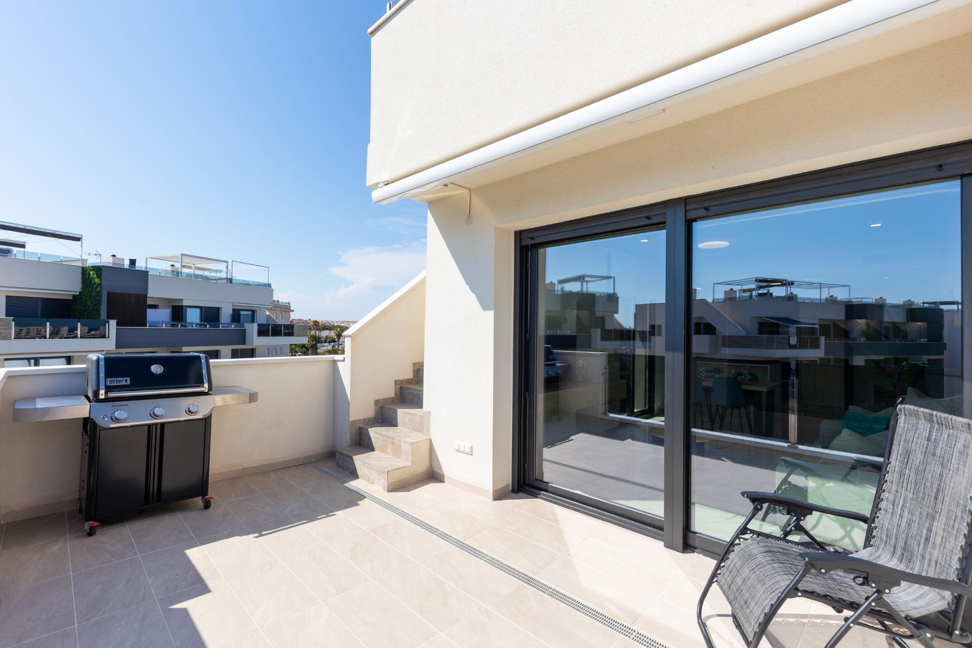 For sale - 2 Bedroom 2 Bathroom Penthouse in Orihuela Costa - Playa Flamenca  - Alicante