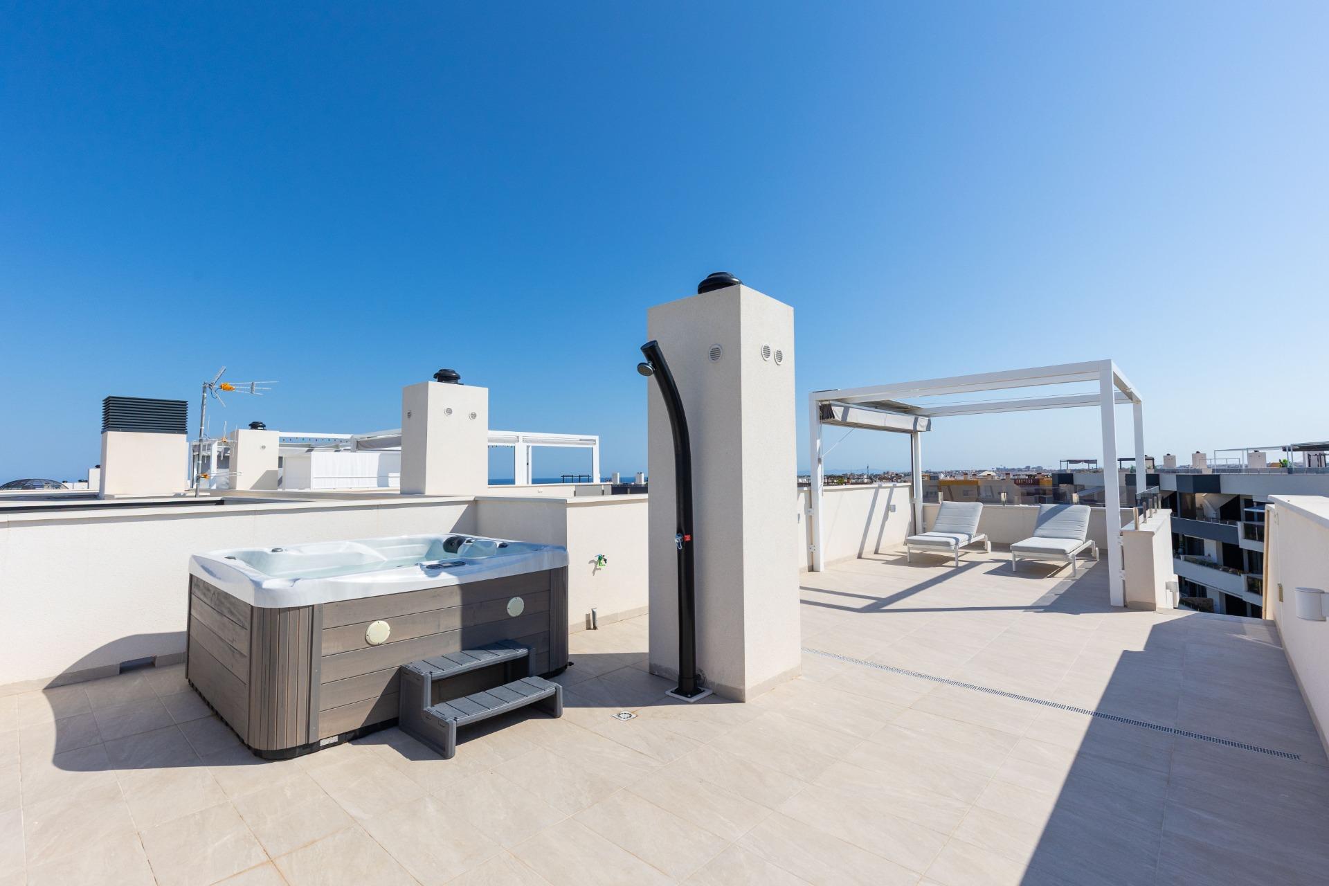 For sale - 2 Bedroom 2 Bathroom Penthouse in Orihuela Costa - Playa Flamenca  - Alicante
