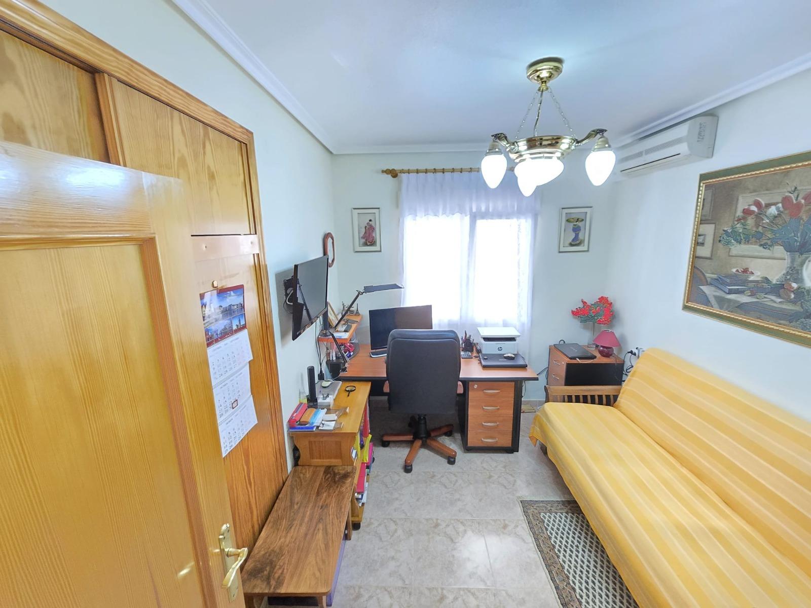 For sale - 3 Bedroom 2 Bathroom Villa in Orihuela Costa - Playa Flamenca  - Alicante