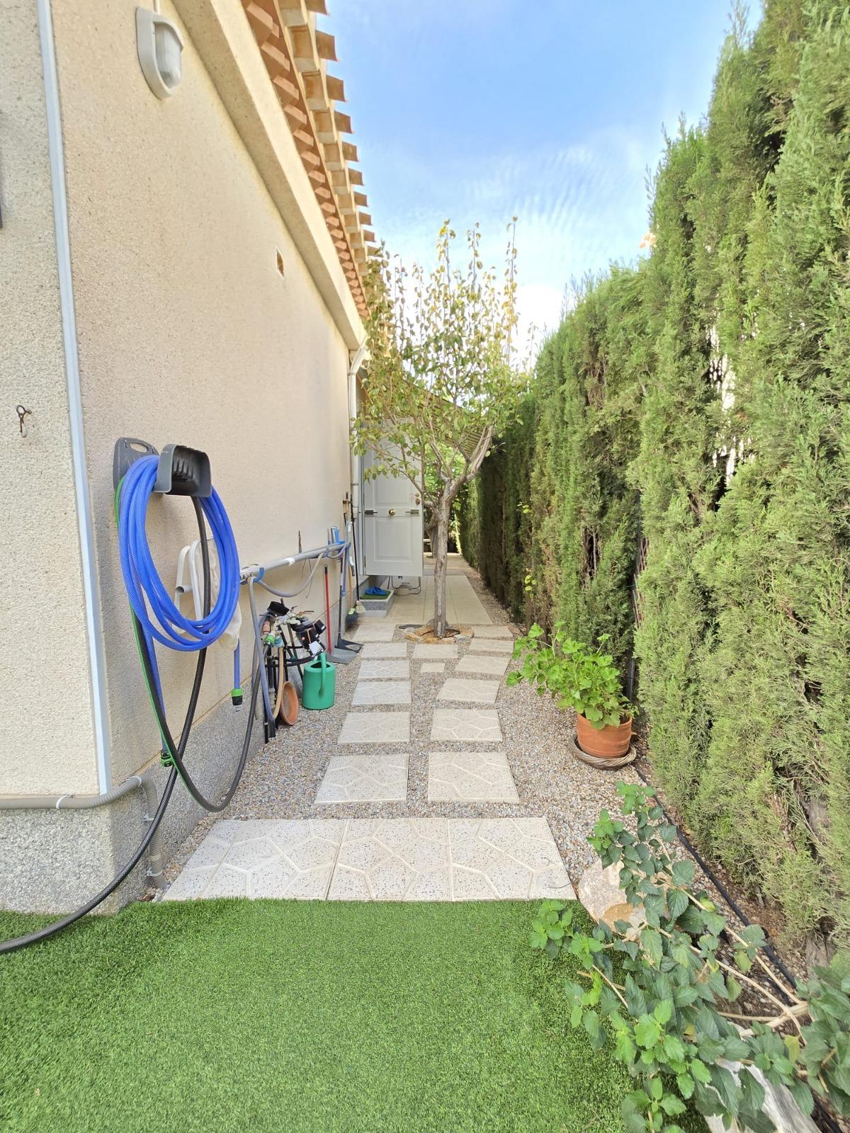 For sale - 3 Bedroom 2 Bathroom Villa in Orihuela Costa - Playa Flamenca  - Alicante