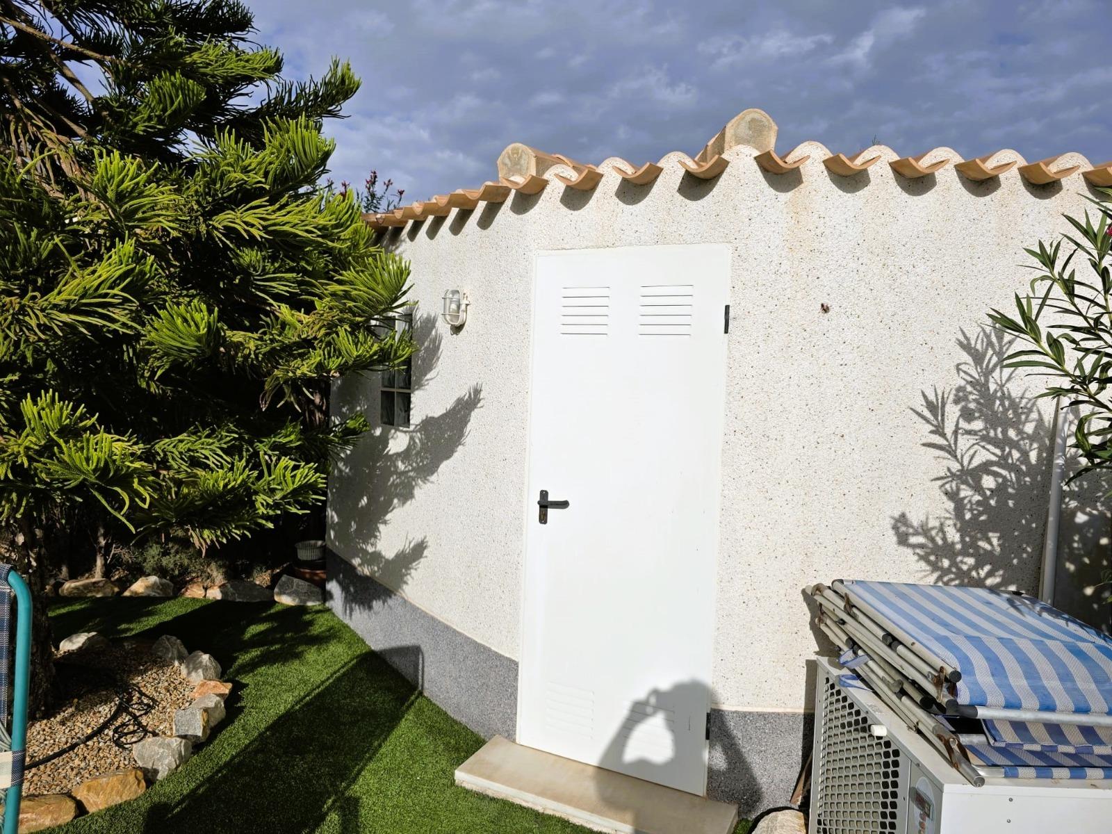 For sale - 3 Bedroom 2 Bathroom Villa in Orihuela Costa - Playa Flamenca  - Alicante