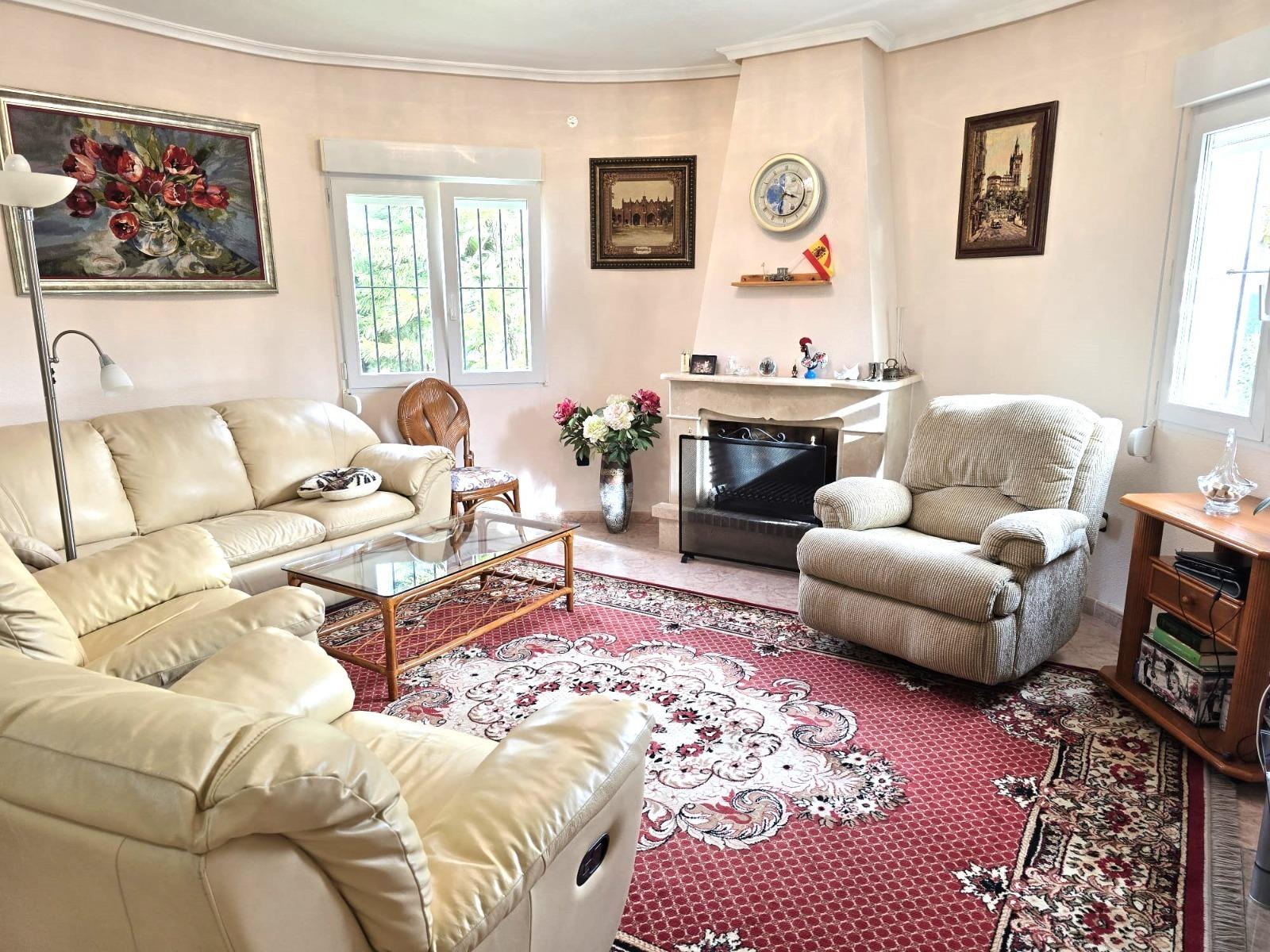 For sale - 3 Bedroom 2 Bathroom Villa in Orihuela Costa - Playa Flamenca  - Alicante