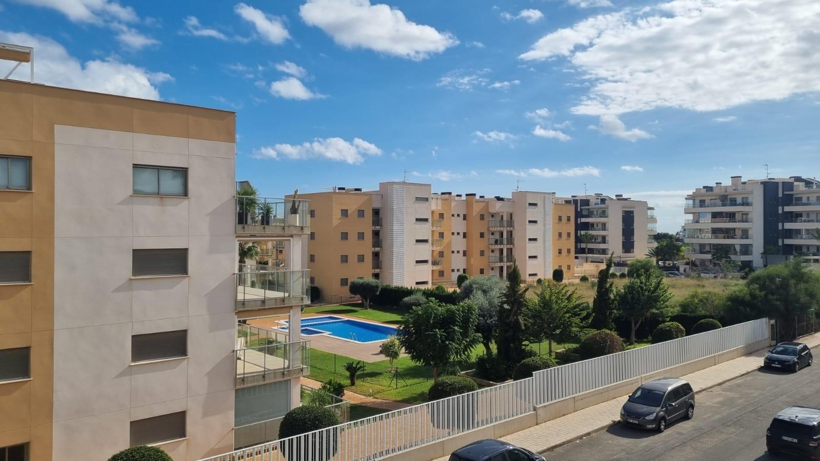 For sale - 3 Bedroom 2 Bathroom Town House in Orihuela Costa - Villamartín-las Filipinas  - Alicante