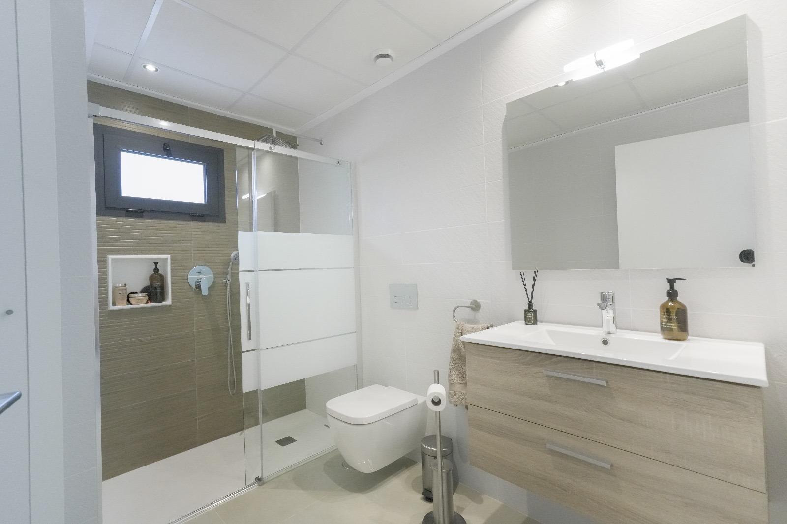 For sale - 3 Bedroom 2 Bathroom Villa in Dolores - Dolores  - Alicante