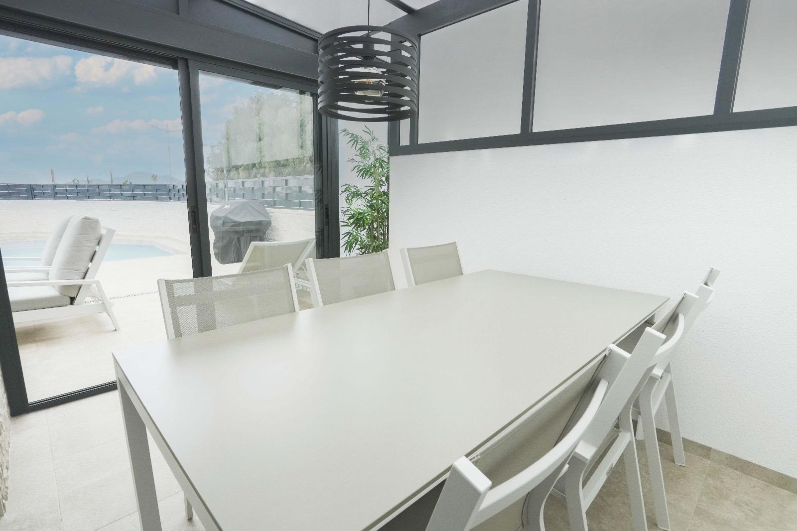 For sale - 3 Bedroom 2 Bathroom Villa in Dolores - Dolores  - Alicante