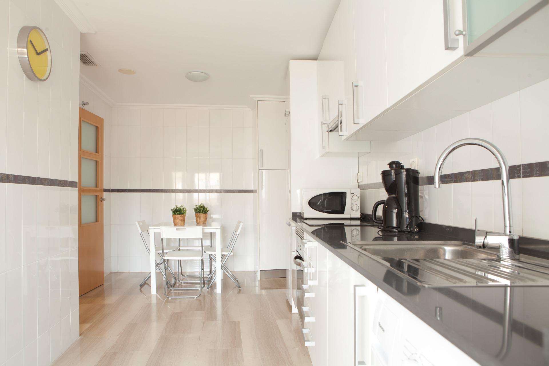 For sale - 4 Bedroom 2 Bathroom Apartment in Santa Pola - Centro  - Alicante