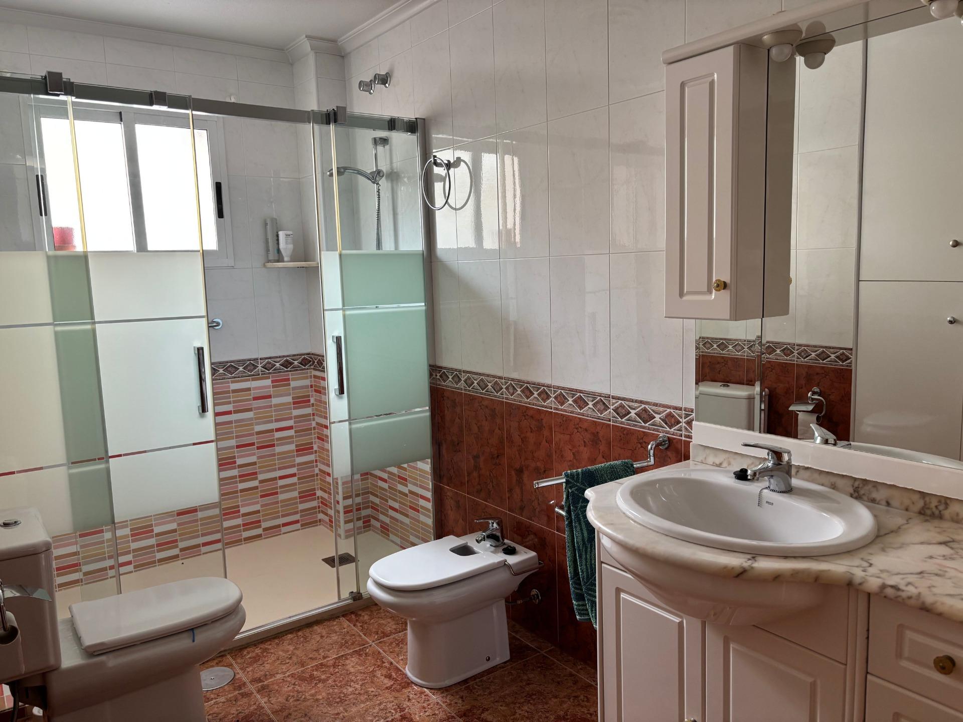For sale - 5 Bedroom 3 Bathroom Town House in Formentera del Segura - Pueblo 5  - Alicante