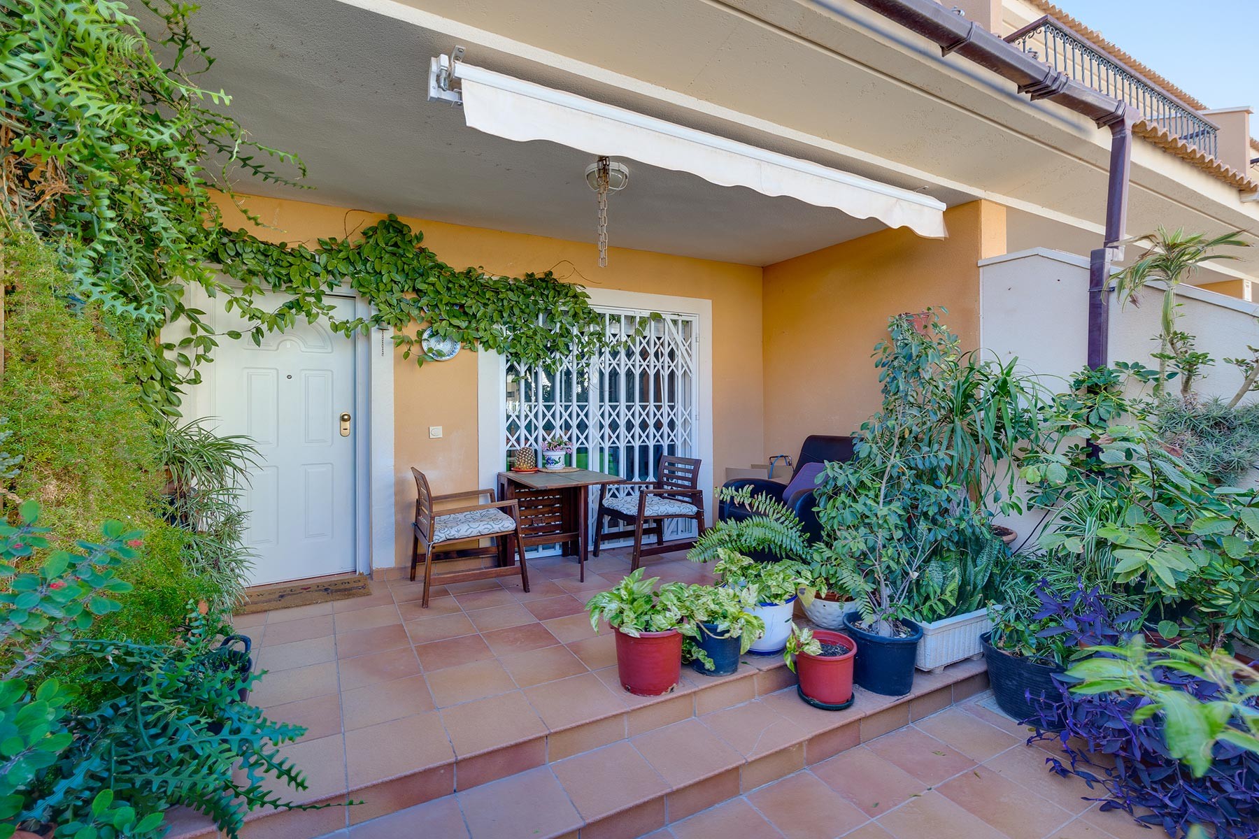 For sale - 4 Bedroom 2 Bathroom Villa in Villamartin - Costa Blanca  - Alicante