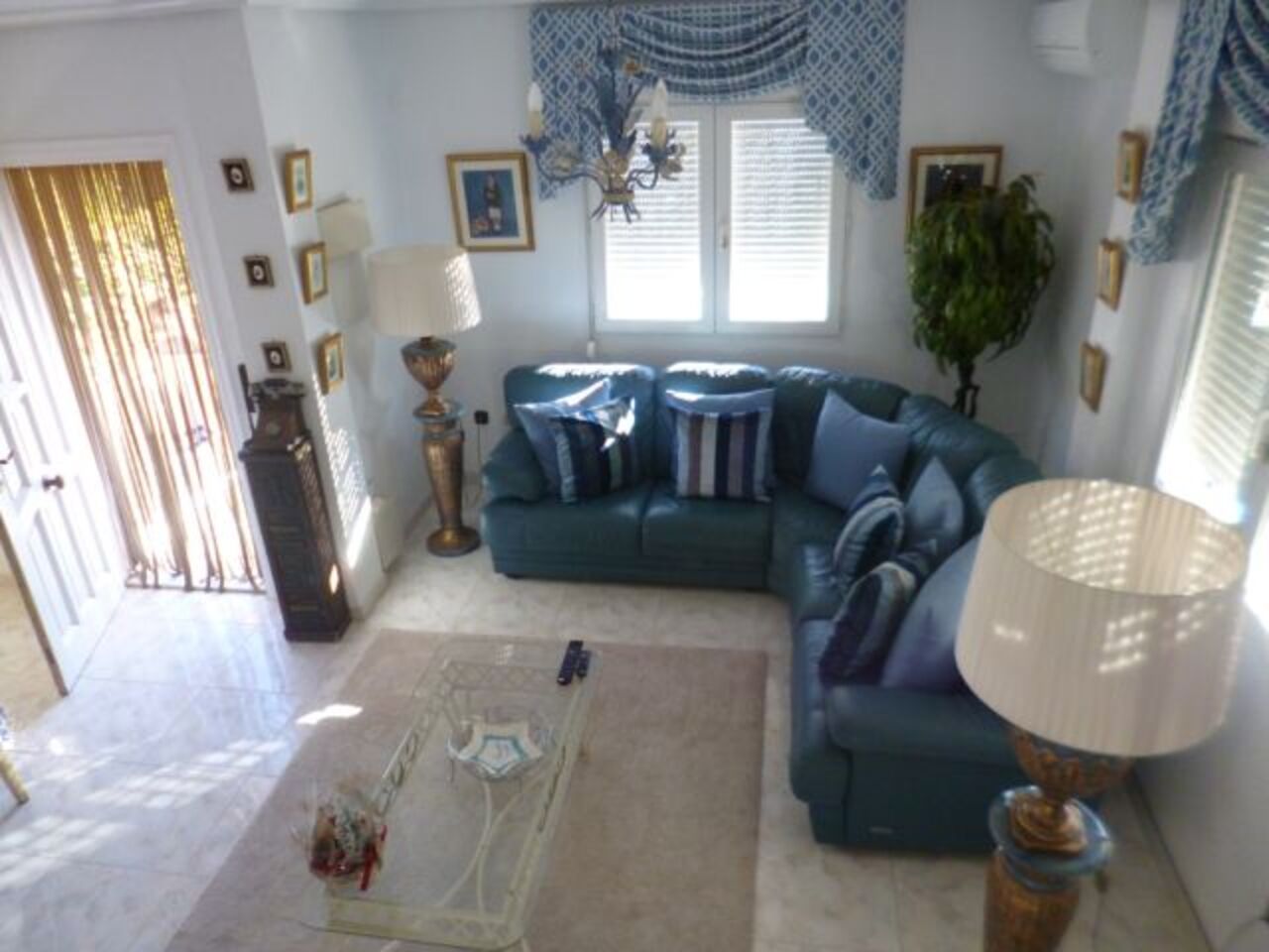 For sale - 3 Bedroom 2 Bathroom Villa in Playa Flamenca - Costa Blanca  - Alicante