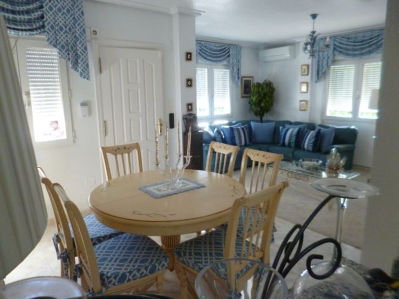 For sale - 3 Bedroom 2 Bathroom Villa in Playa Flamenca - Costa Blanca  - Alicante