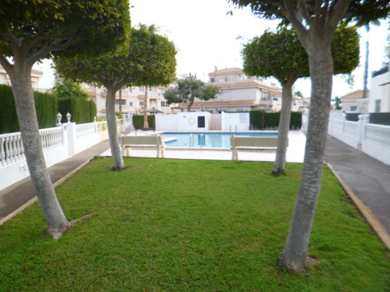 For sale - 3 Bedroom 2 Bathroom Villa in Playa Flamenca - Costa Blanca  - Alicante