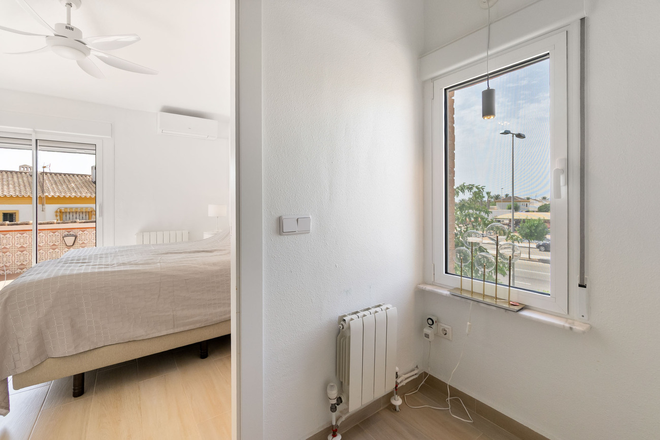 For sale - 3 Bedroom 3 Bathroom Villa in Torre de La Horadada - Costa Blanca  - Alicante