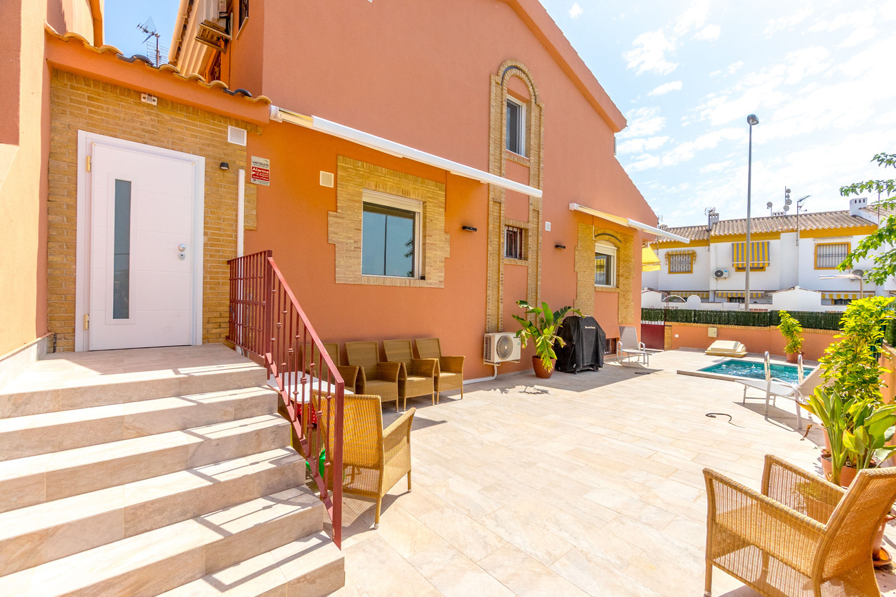 For sale - 3 Bedroom 3 Bathroom Villa in Torre de La Horadada - Costa Blanca  - Alicante