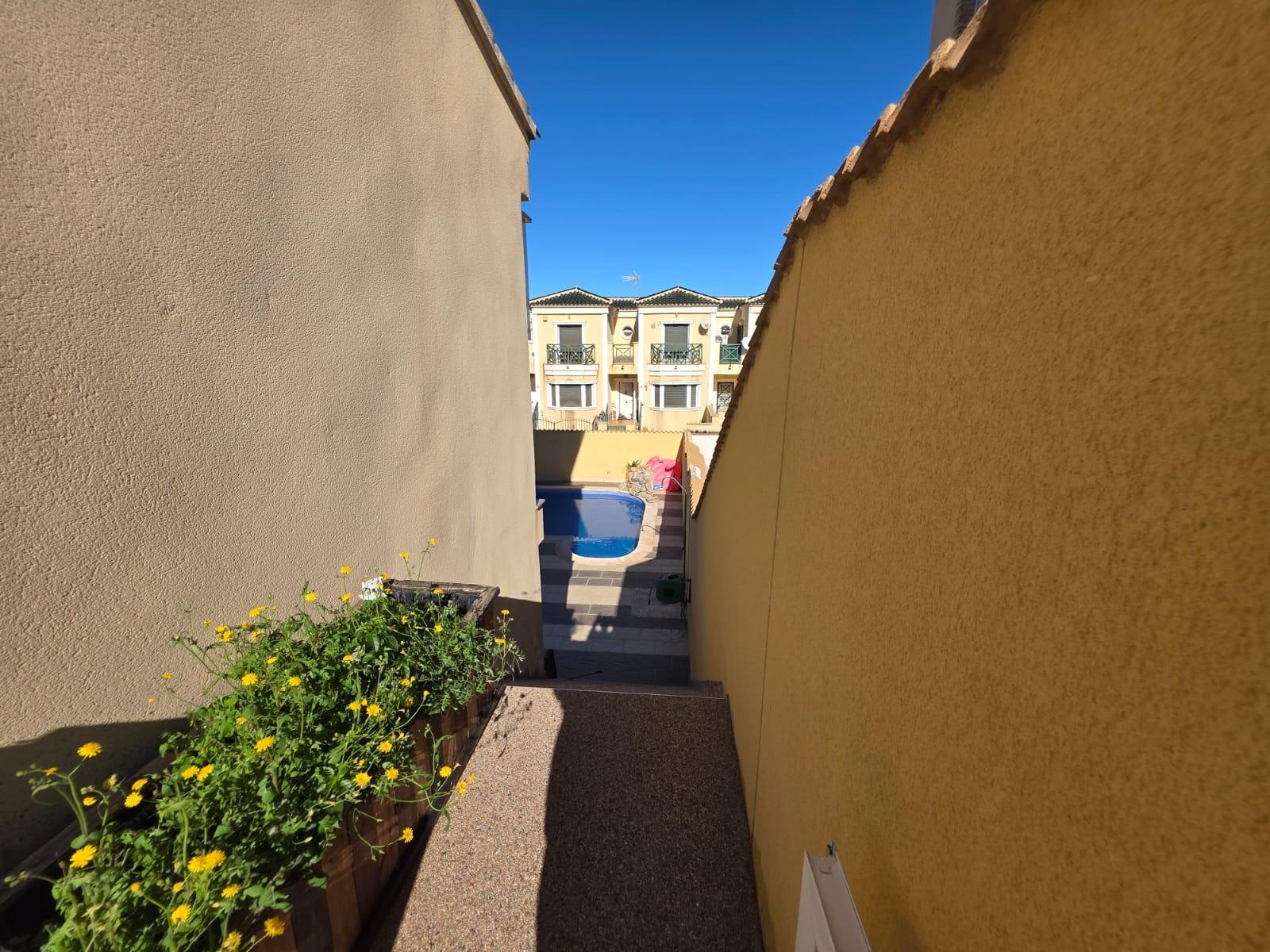 For sale - 4 Bedroom 1 Bathroom Villa in Orihuela Costa - Villamartín-las Filipinas  - Alicante