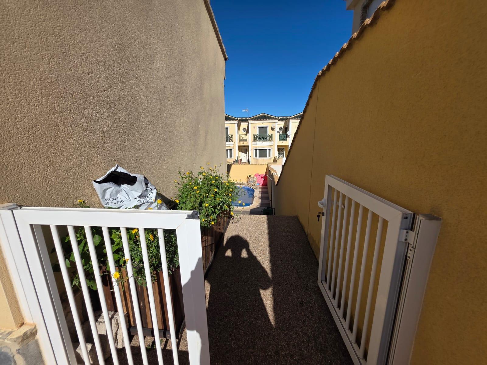 For sale - 4 Bedroom 1 Bathroom Villa in Orihuela Costa - Villamartín-las Filipinas  - Alicante