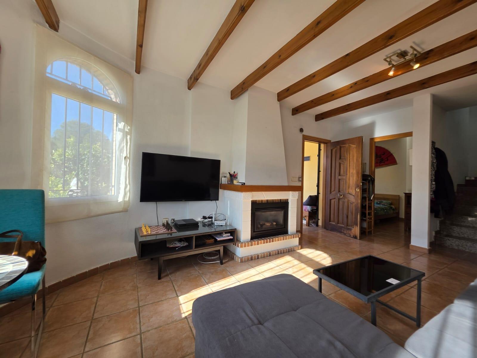 For sale - 4 Bedroom 1 Bathroom Villa in Orihuela Costa - Villamartín-las Filipinas  - Alicante