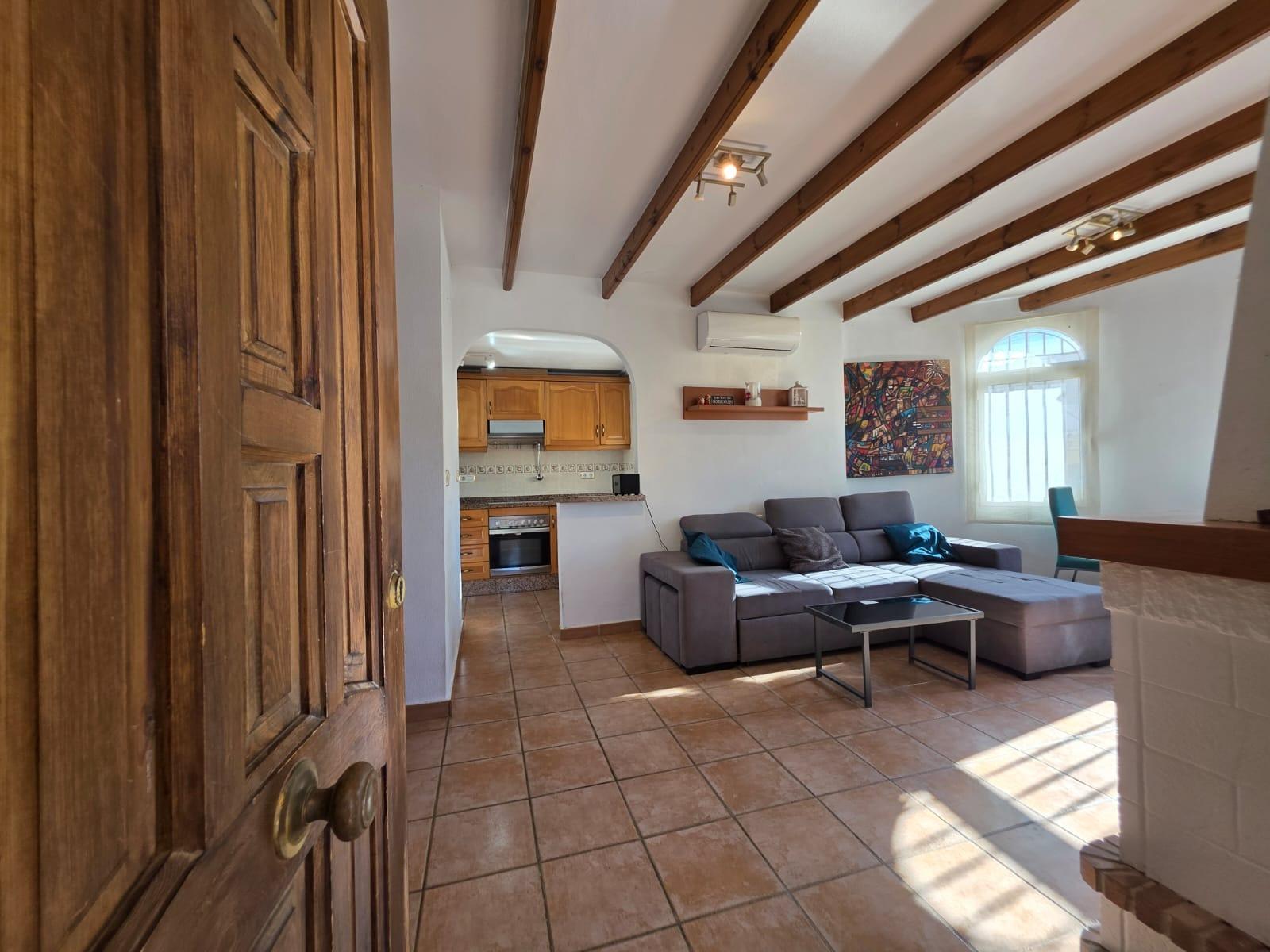 For sale - 4 Bedroom 1 Bathroom Villa in Orihuela Costa - Villamartín-las Filipinas  - Alicante