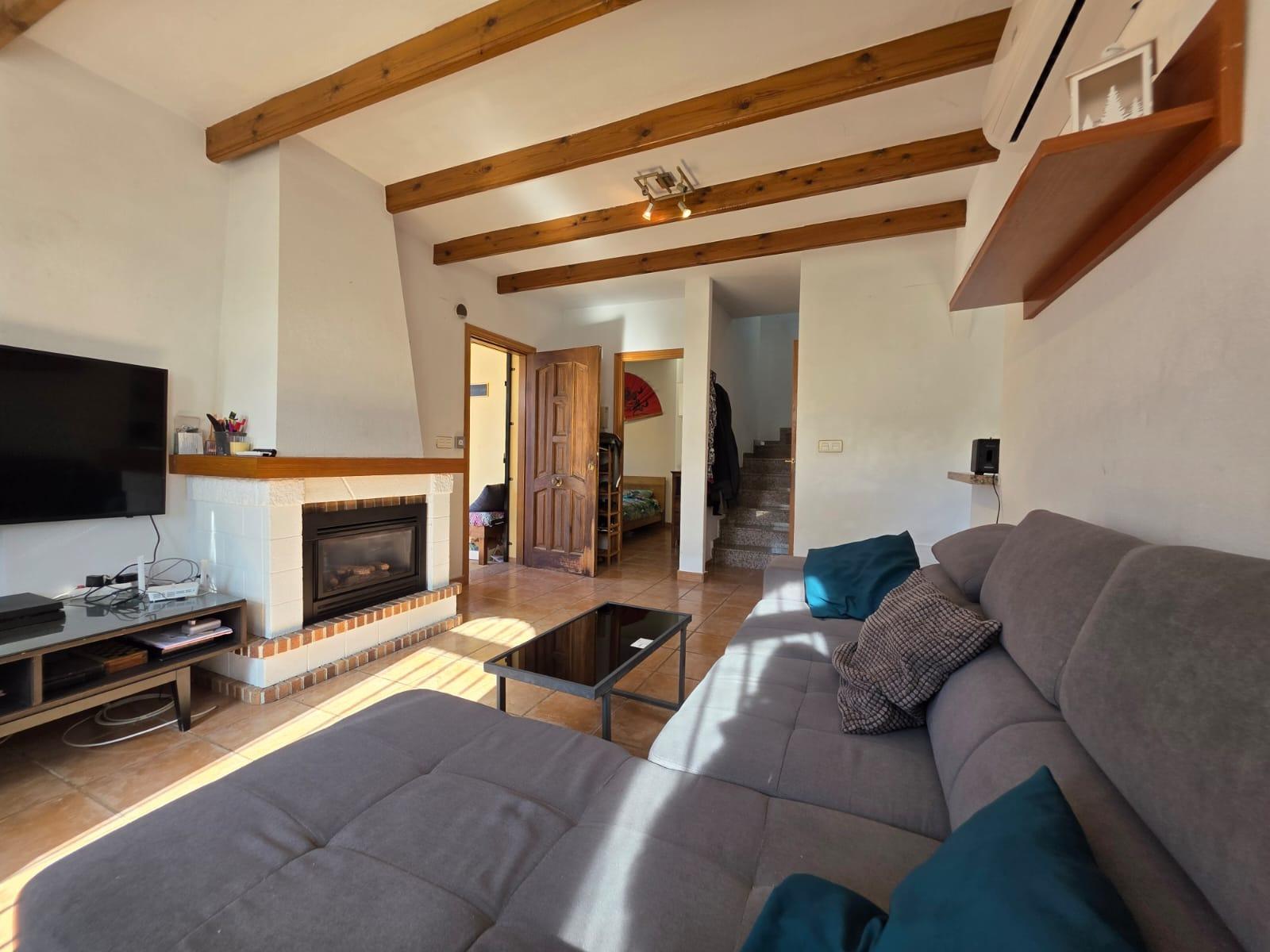 For sale - 4 Bedroom 1 Bathroom Villa in Orihuela Costa - Villamartín-las Filipinas  - Alicante