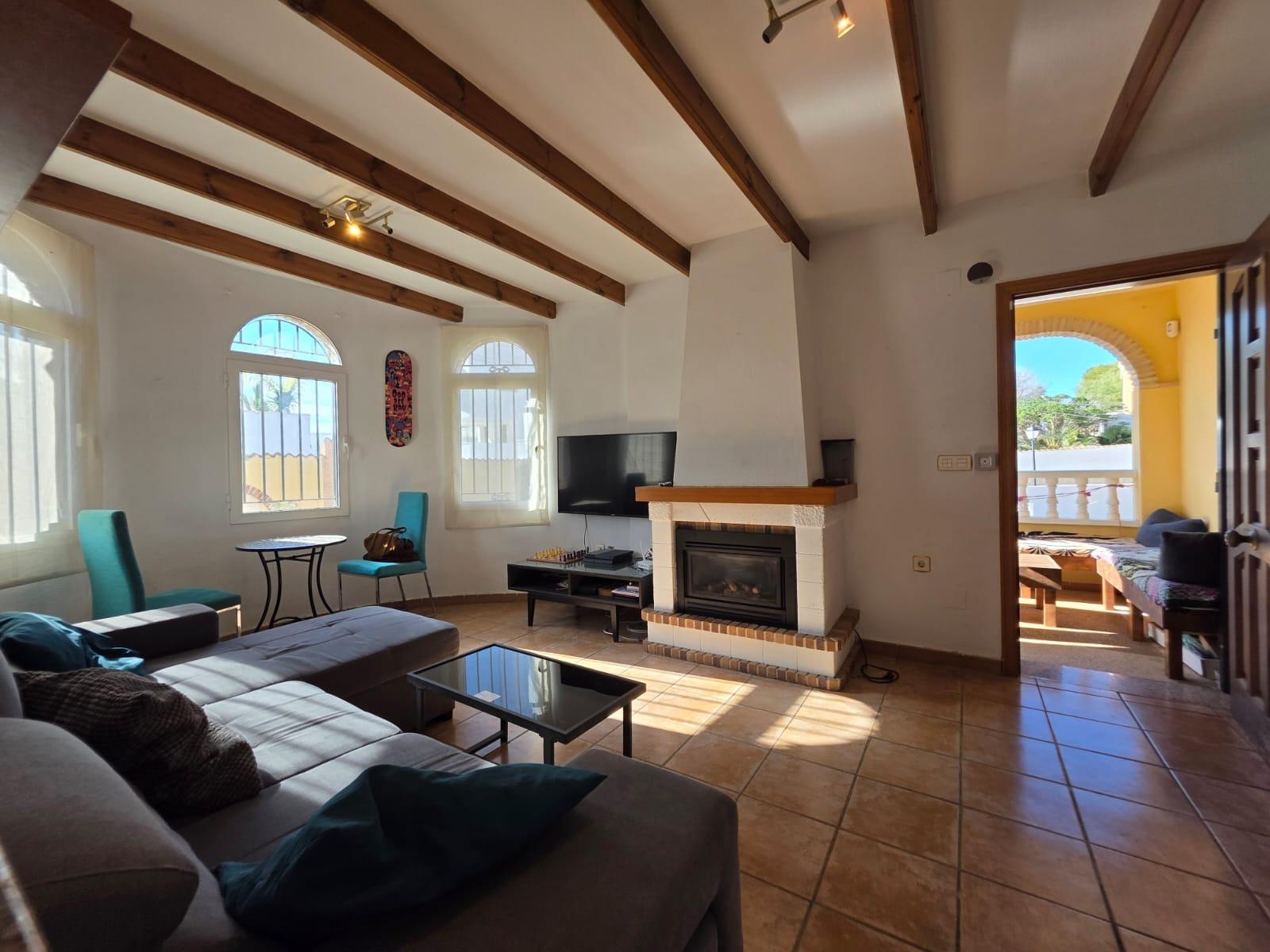 For sale - 4 Bedroom 1 Bathroom Villa in Orihuela Costa - Villamartín-las Filipinas  - Alicante