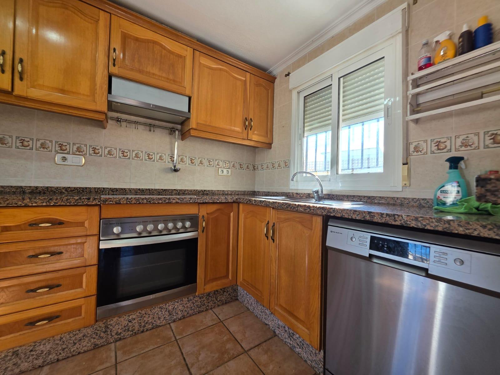 For sale - 4 Bedroom 1 Bathroom Villa in Orihuela Costa - Villamartín-las Filipinas  - Alicante