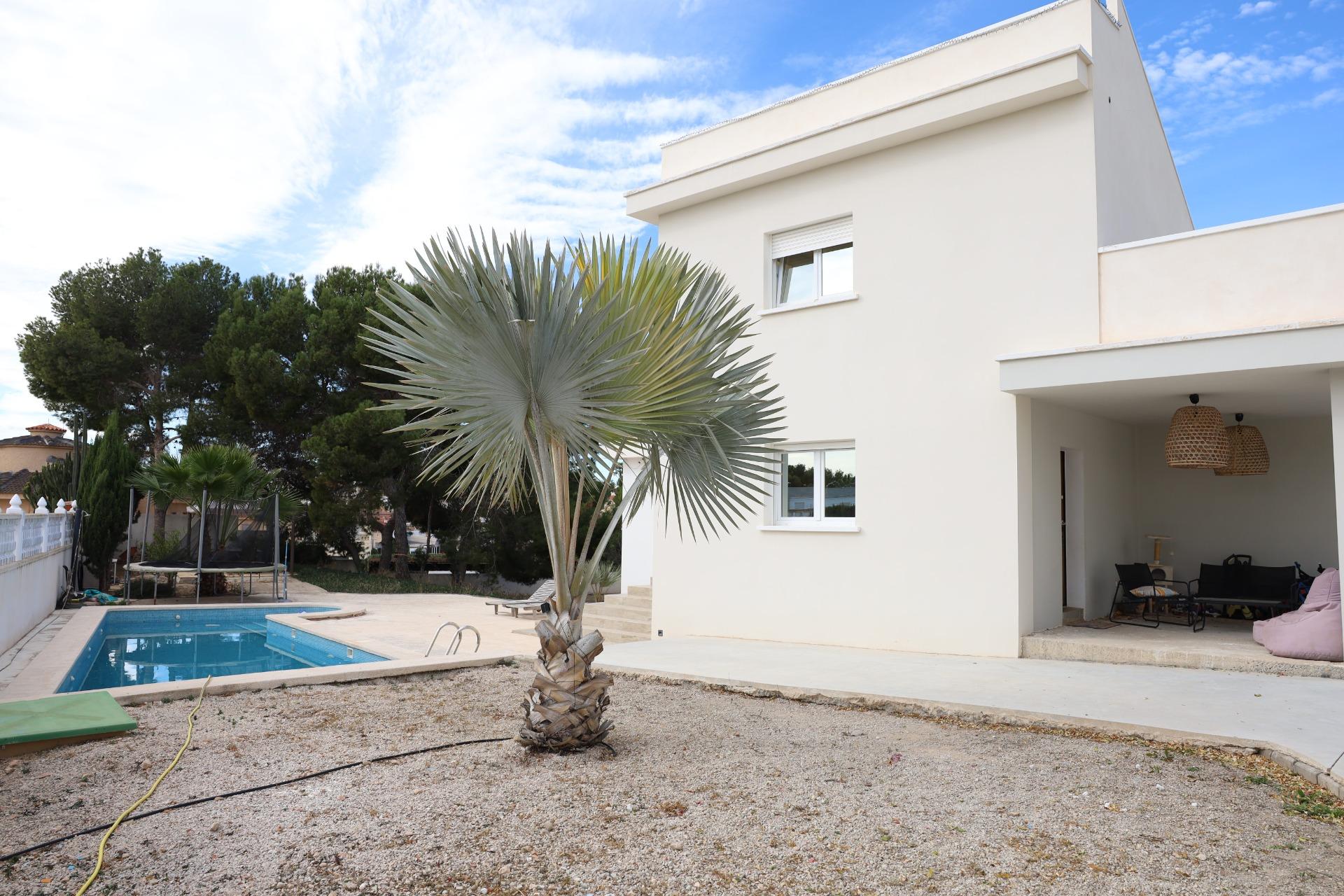 For sale - 5 Bedroom 3 Bathroom Villa in Ciudad Quesada - Costa Blanca Sur  - Alicante