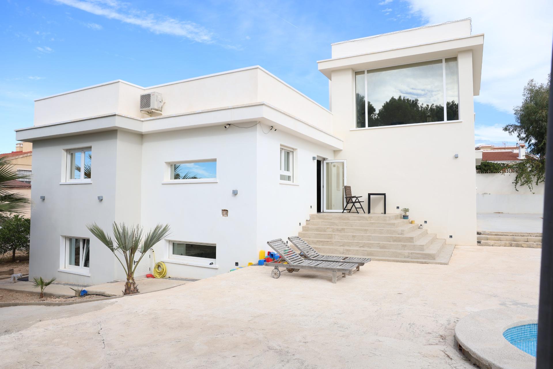 For sale - 5 Bedroom 3 Bathroom Villa in Ciudad Quesada - Costa Blanca Sur  - Alicante