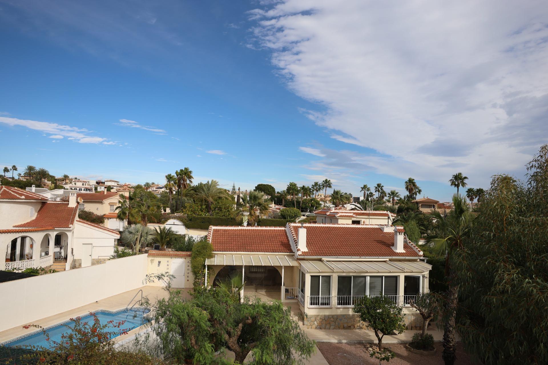For sale - 5 Bedroom 3 Bathroom Villa in Ciudad Quesada - Costa Blanca Sur  - Alicante