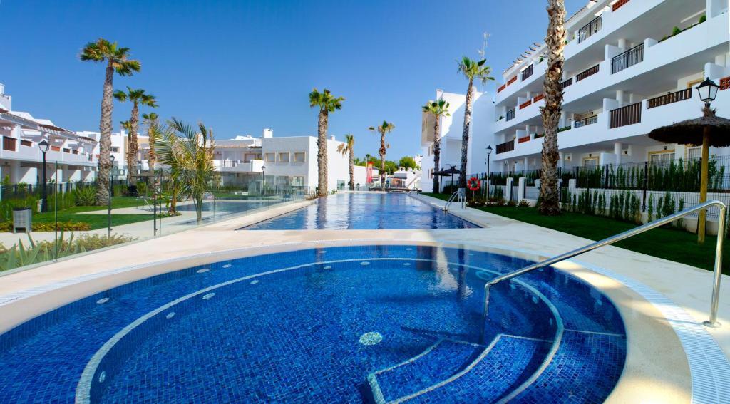 For sale - 3 Bedroom 2 Bathroom Apartment in Villamartin - Villamartin  - Alicante