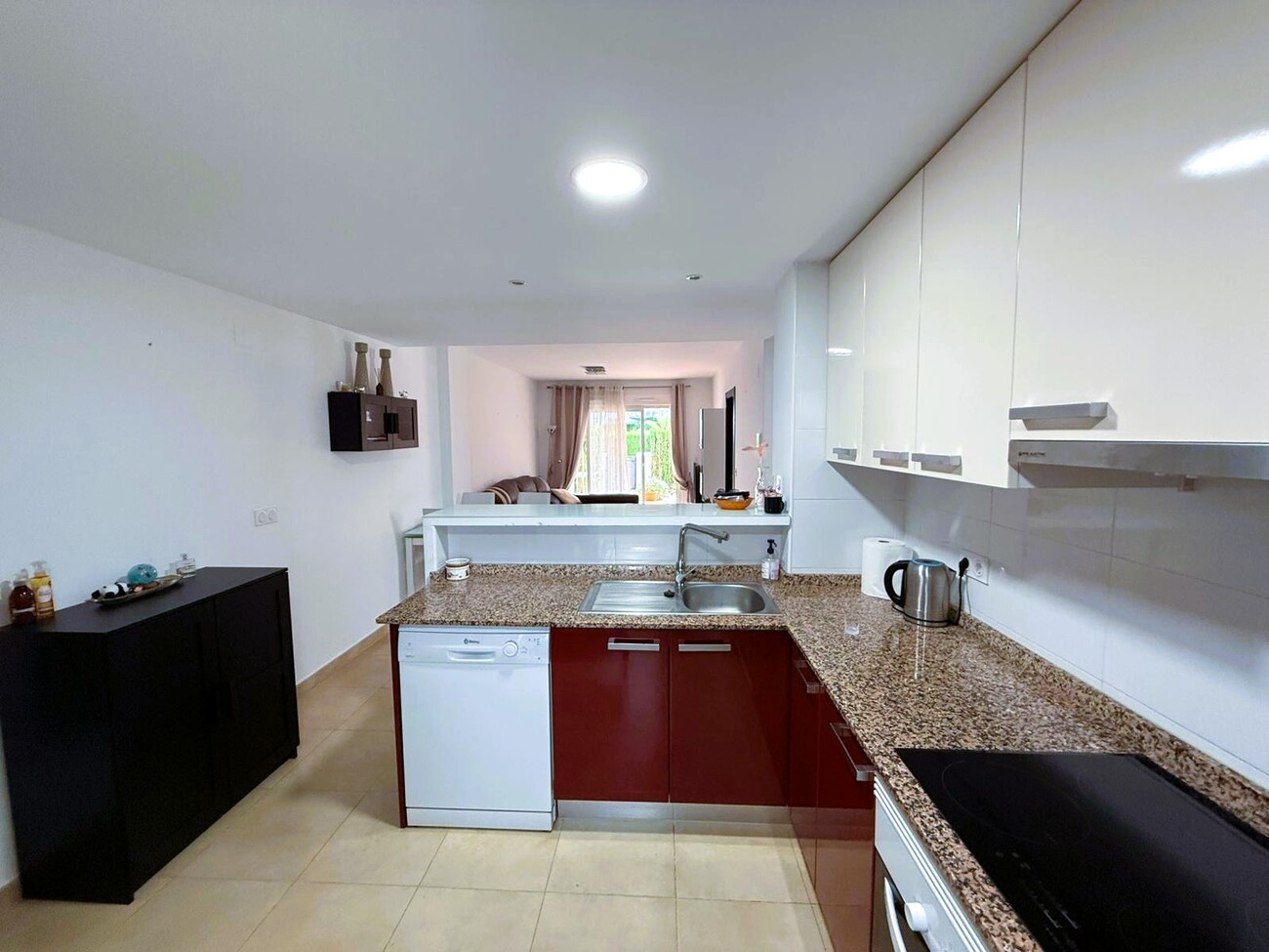 For sale - 3 Bedroom 2 Bathroom Apartment in Villamartin - Villamartin  - Alicante
