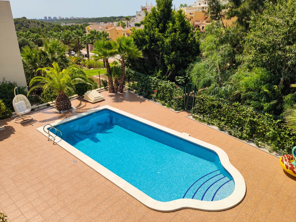 For sale - 4 Bedroom 4 Bathroom Villa in Las Ramblas Golf - Las Ramblas  - Alicante
