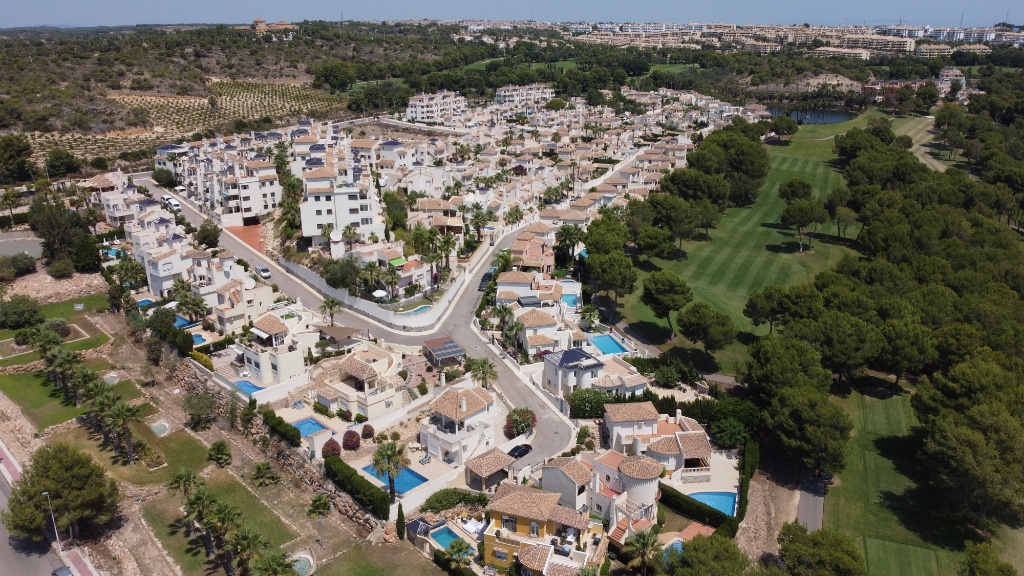 For sale - 4 Bedroom 4 Bathroom Villa in Las Ramblas Golf - Las Ramblas  - Alicante