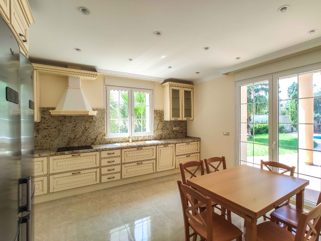 For sale - 6 Bedroom 8 Bathroom Villa in Cabo Roig - Cabo Roig  - Alicante