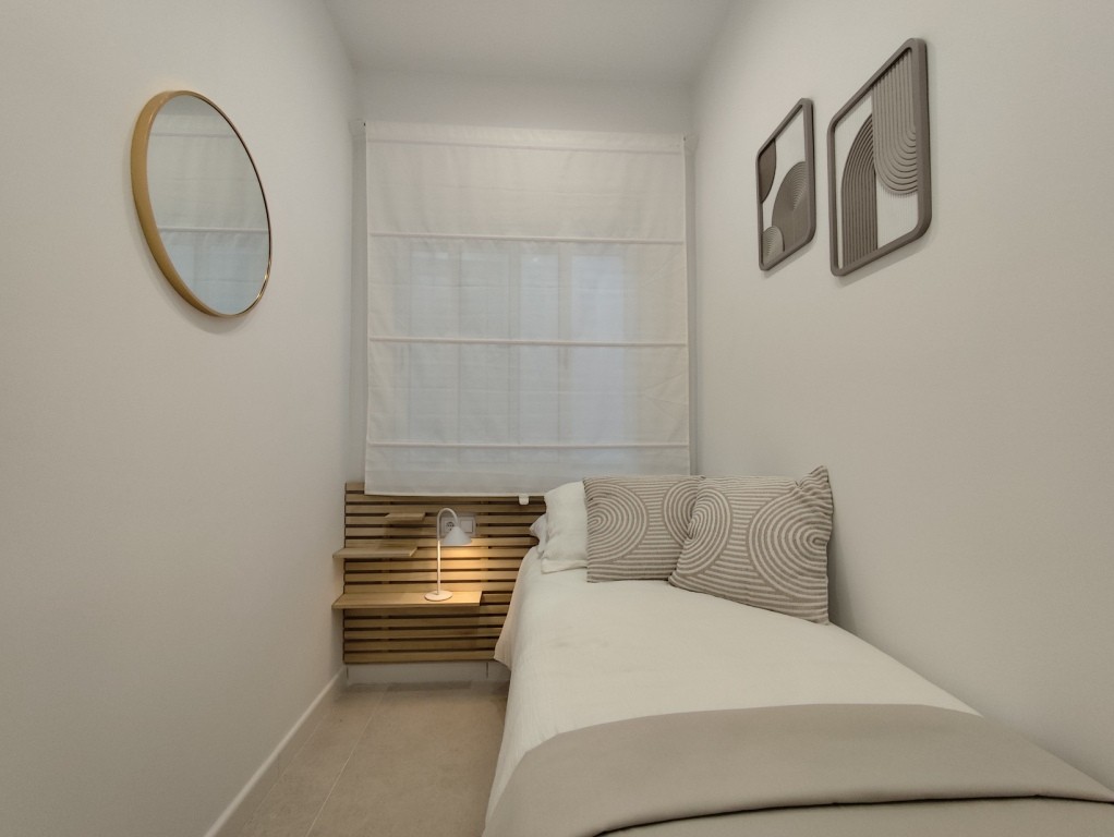 For sale - 2 Bedroom 1 Bathroom Bungalow in La Siesta -  - Alicante