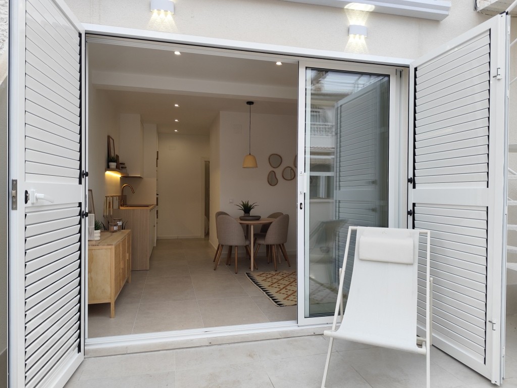 For sale - 2 Bedroom 1 Bathroom Bungalow in La Siesta -  - Alicante