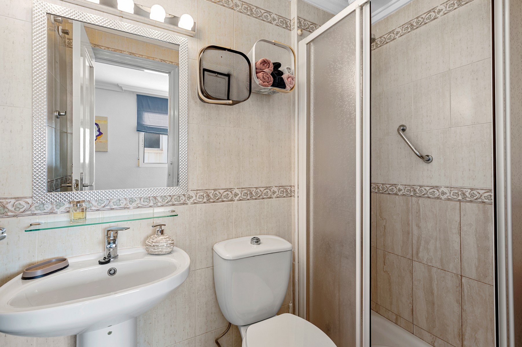 For sale - 3 Bedroom 2 Bathroom Apartment in Torrevieja - Torrevieja  - Alicante