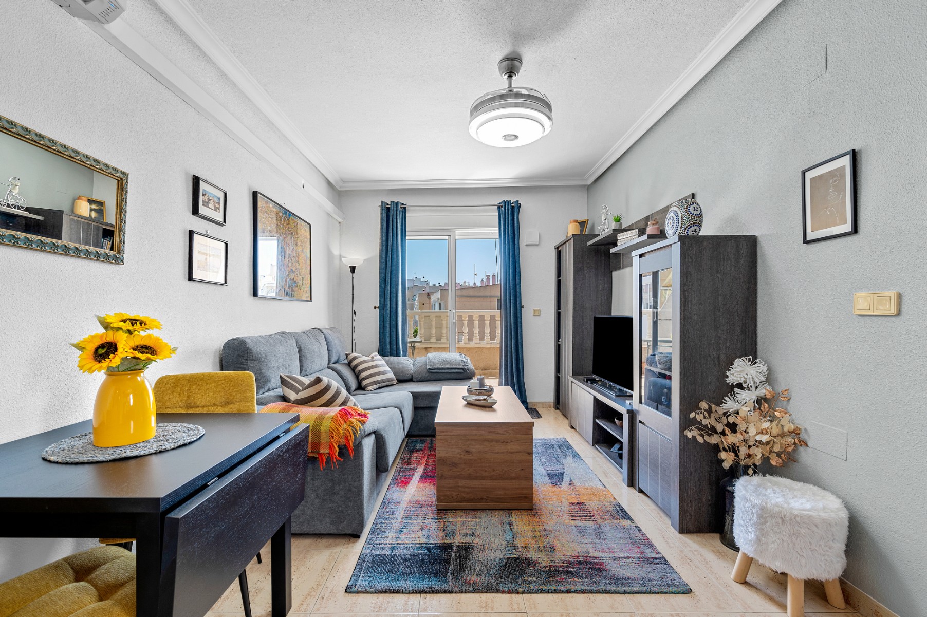 For sale - 3 Bedroom 2 Bathroom Apartment in Torrevieja - Torrevieja  - Alicante