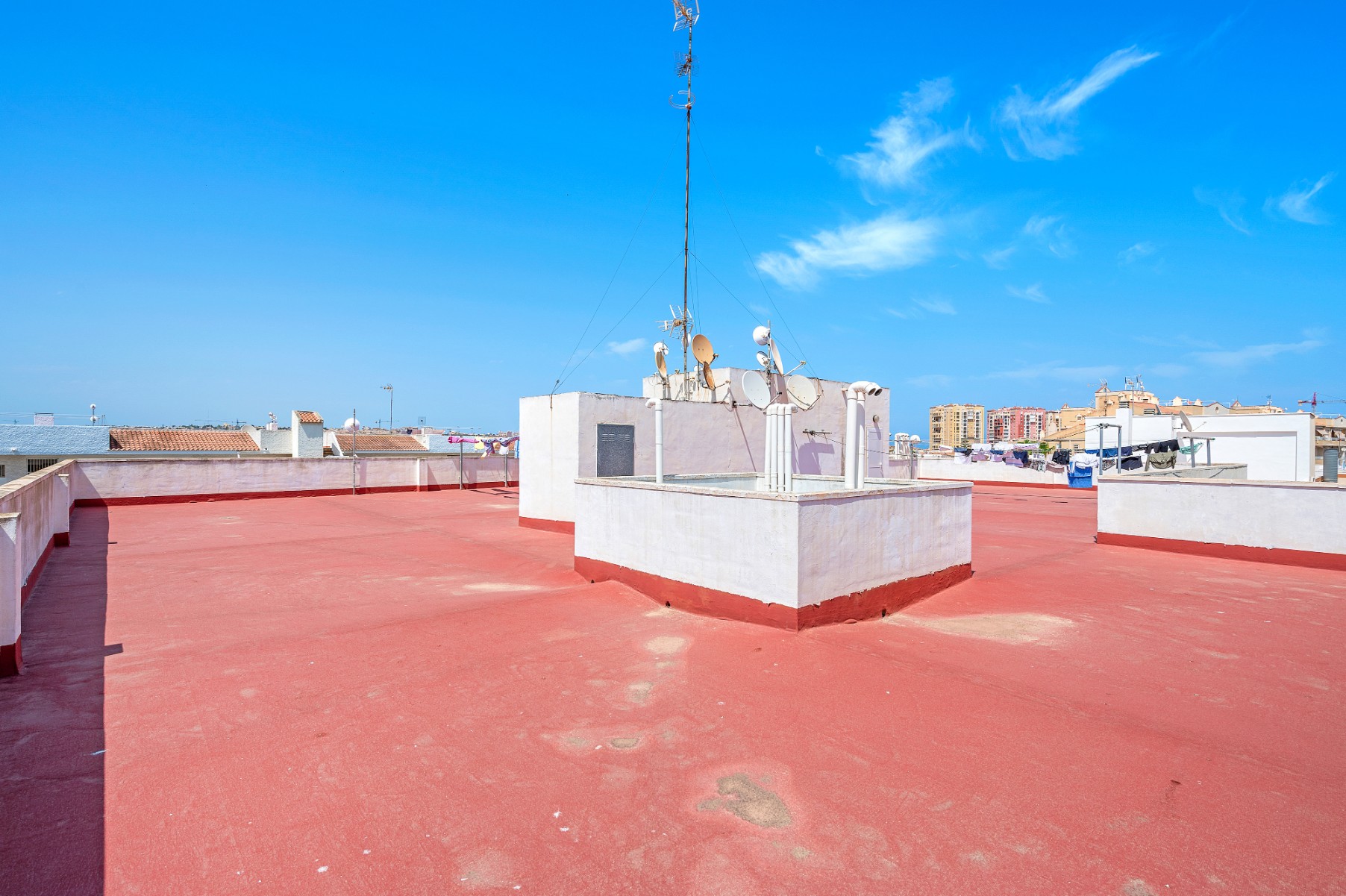 For sale - 3 Bedroom 2 Bathroom Apartment in Torrevieja - Torrevieja  - Alicante