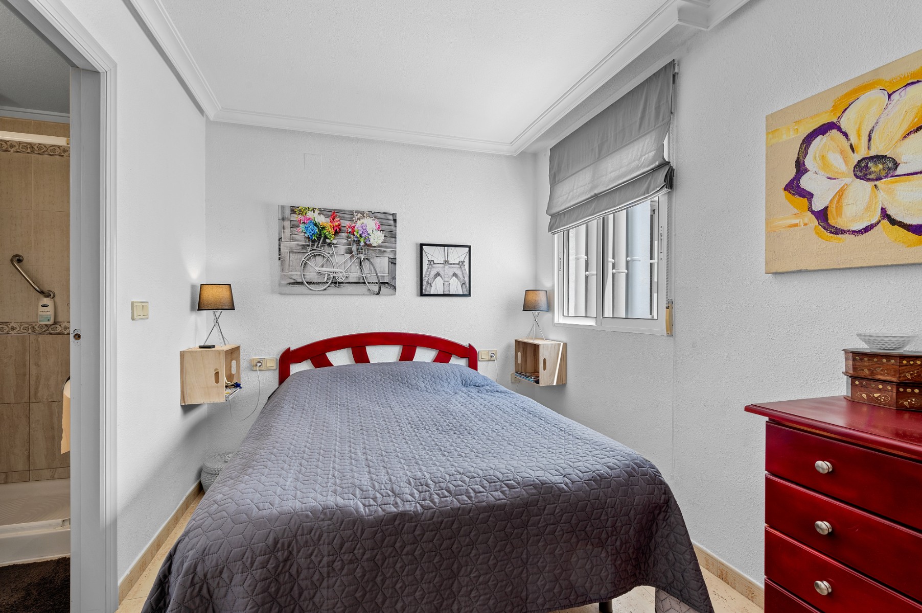 For sale - 3 Bedroom 2 Bathroom Apartment in Torrevieja - Torrevieja  - Alicante