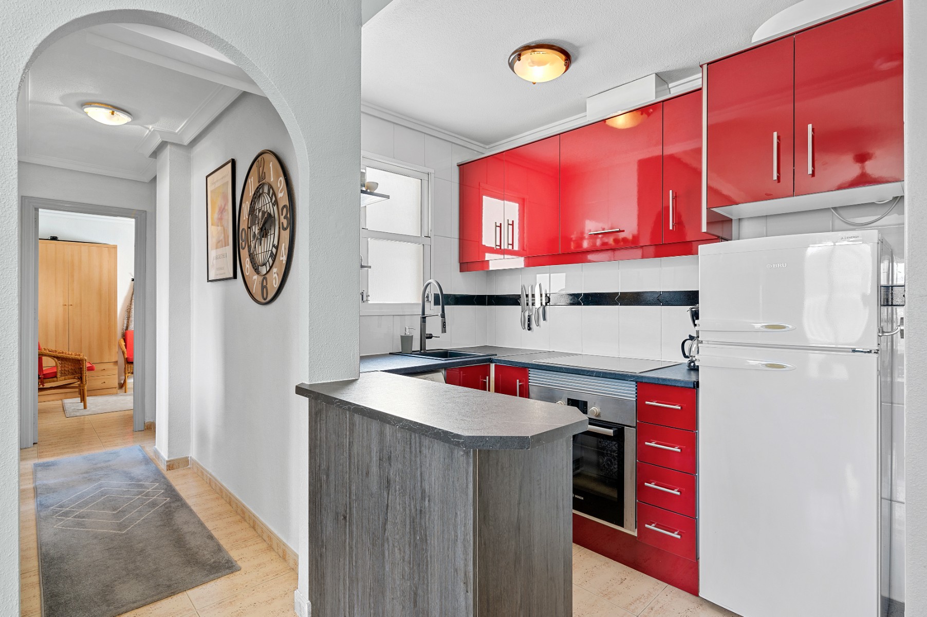 For sale - 3 Bedroom 2 Bathroom Apartment in Torrevieja - Torrevieja  - Alicante