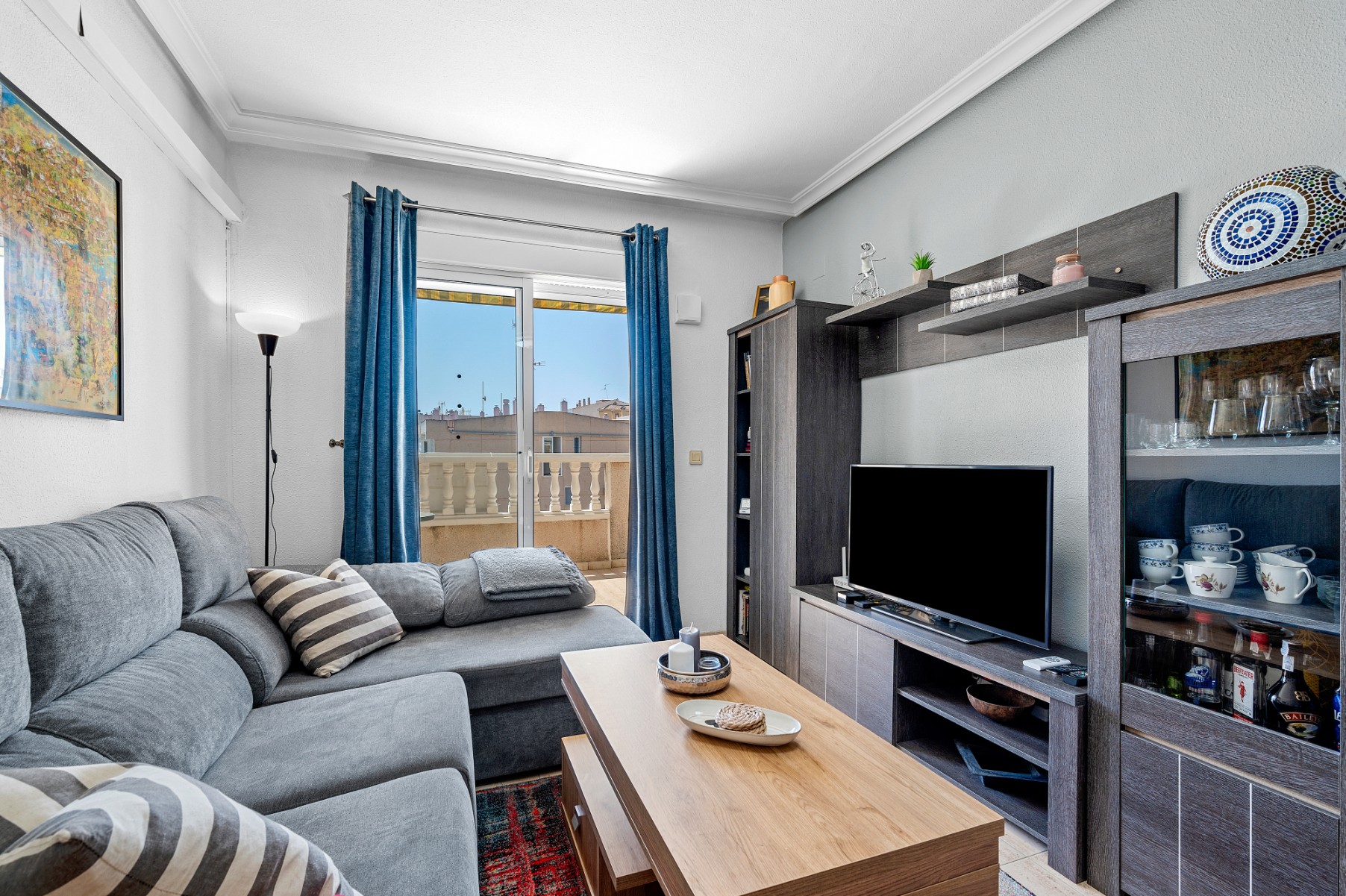 For sale - 3 Bedroom 2 Bathroom Apartment in Torrevieja - Torrevieja  - Alicante