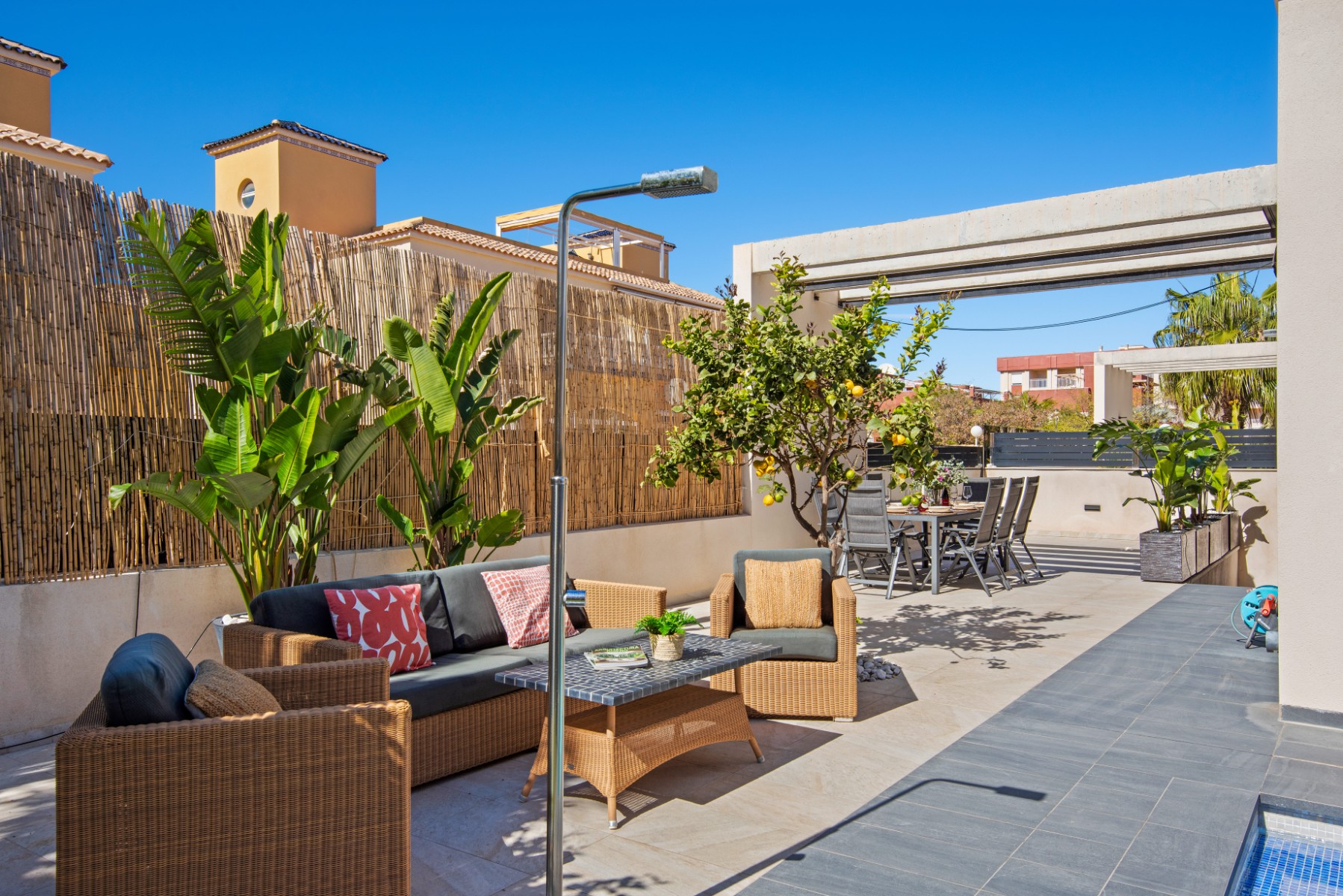 For sale - 4 Bedroom 4 Bathroom Villa in Orihuela Costa - Lomas de Campoamor  - Alicante