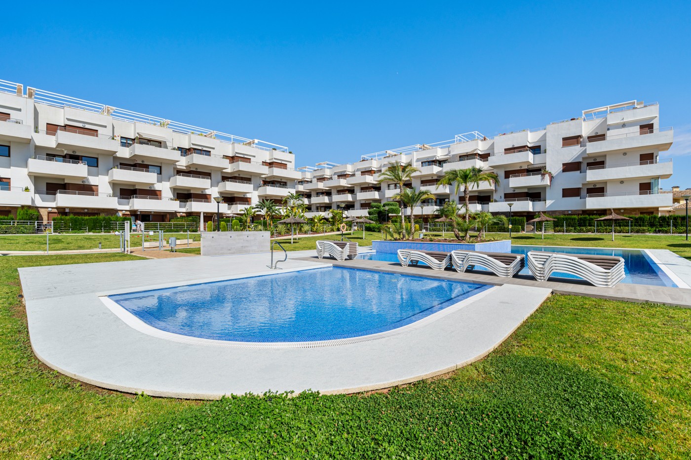 Sold - 2 Bedroom 2 Bathroom Apartment in Lomas de Cabo Roig - Lomas de Cabo Roig  - Alicante