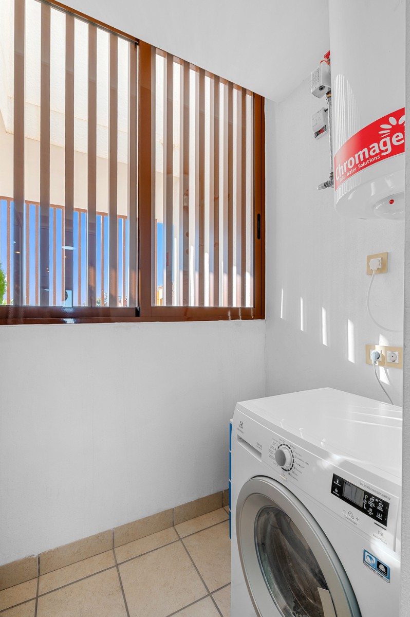 Sold - 2 Bedroom 2 Bathroom Apartment in Lomas de Cabo Roig - Lomas de Cabo Roig  - Alicante