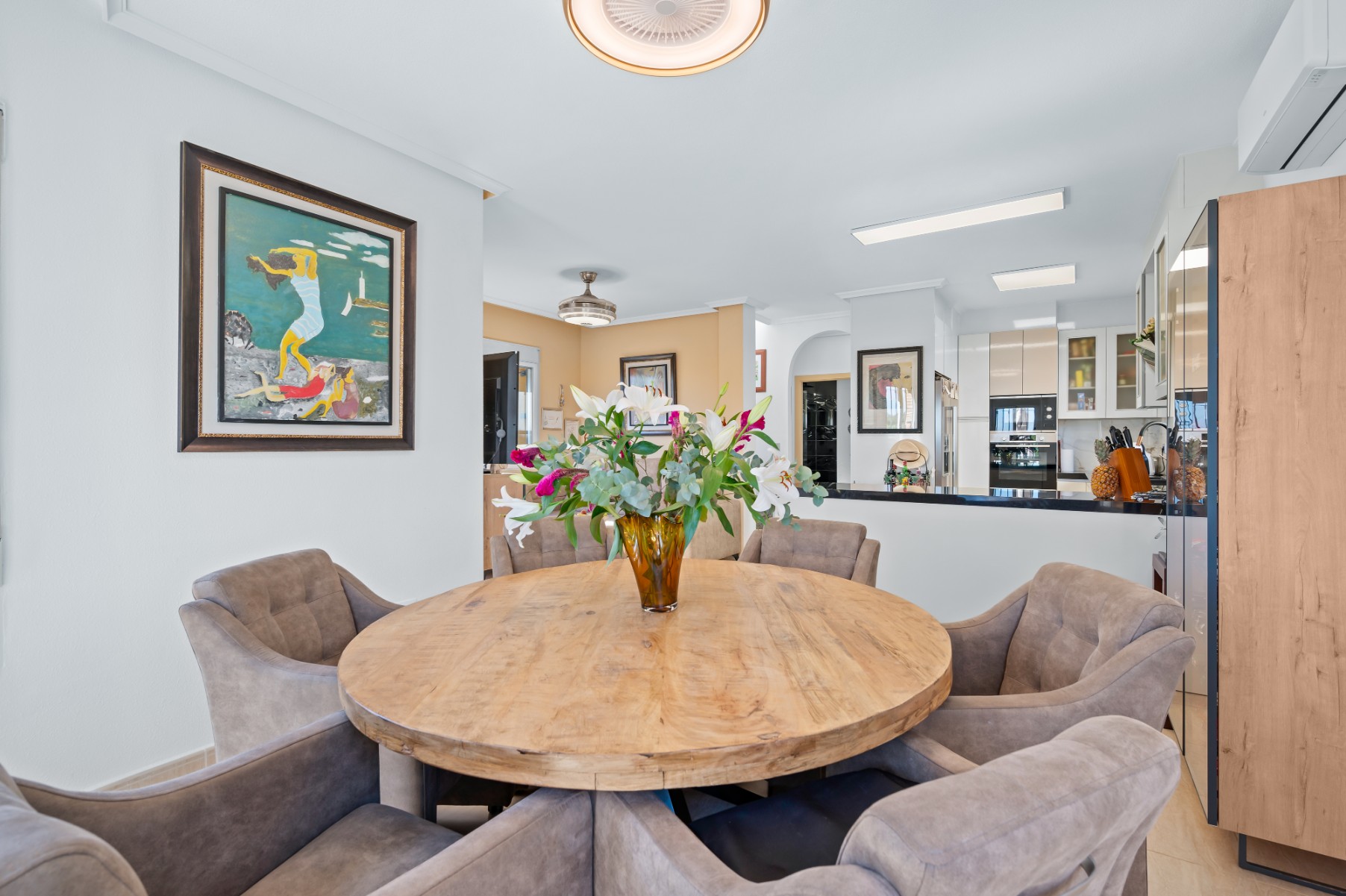 For sale - 3 Bedroom 2 Bathroom Villa in El Raso - El Raso  - Alicante