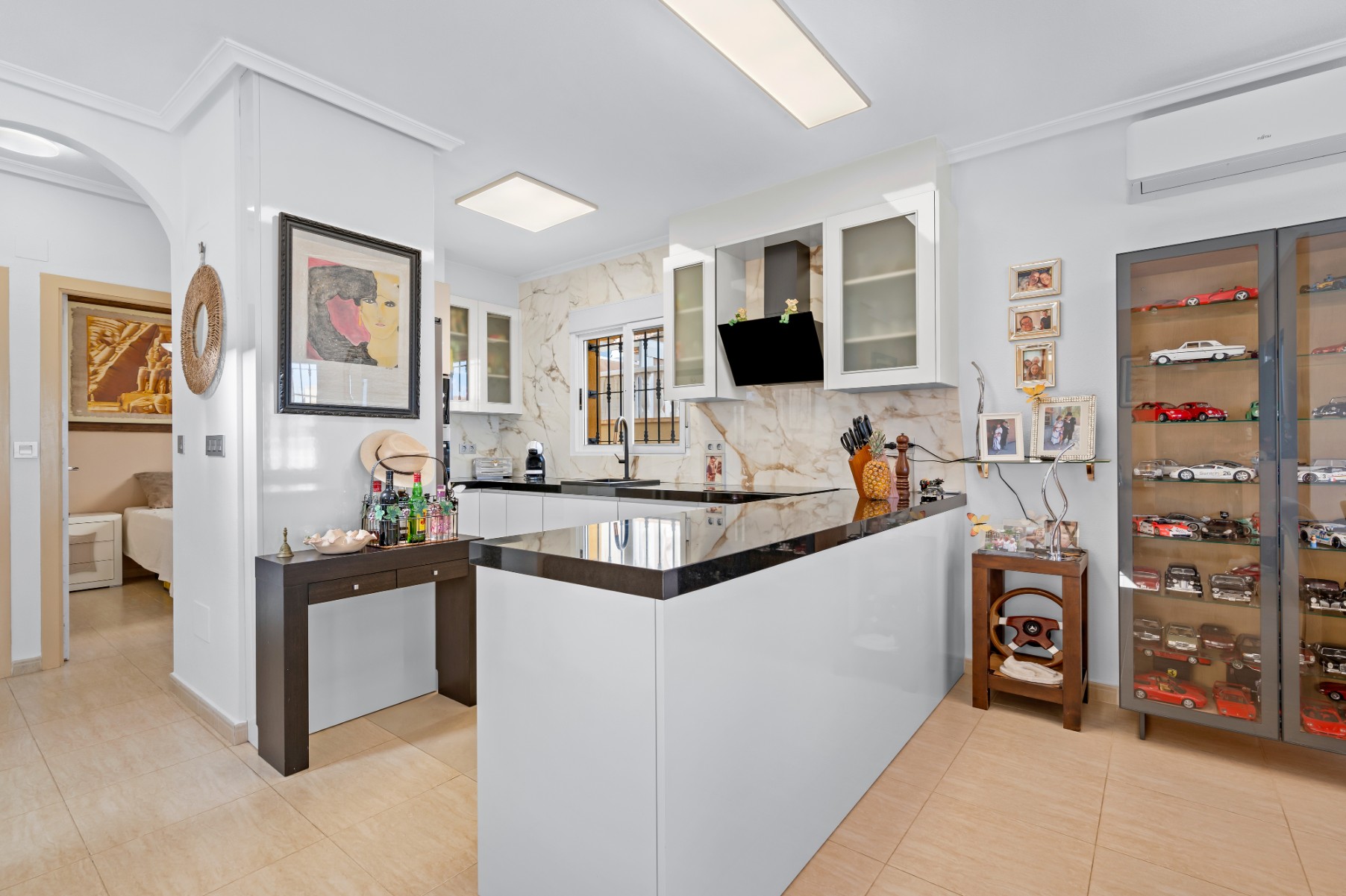 For sale - 3 Bedroom 2 Bathroom Villa in El Raso - El Raso  - Alicante