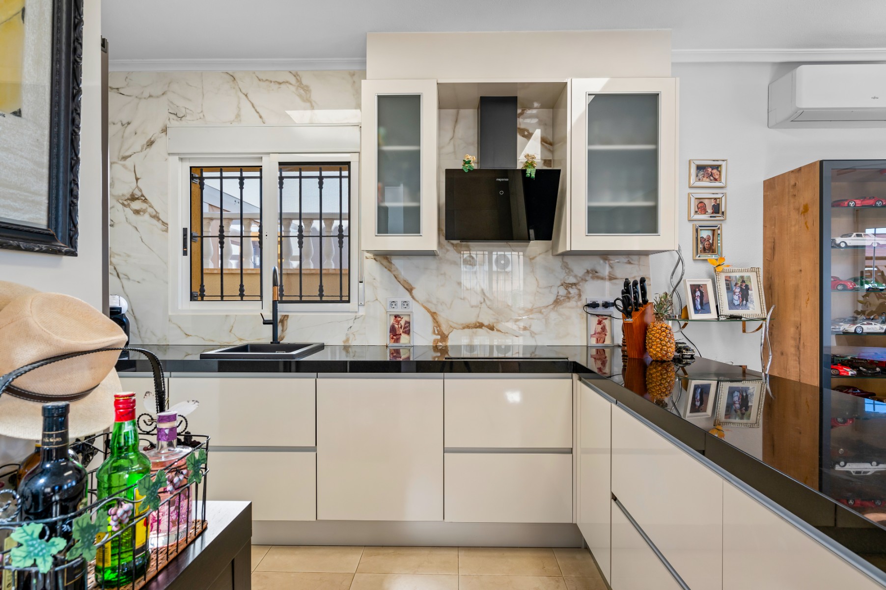 For sale - 3 Bedroom 2 Bathroom Villa in El Raso - El Raso  - Alicante