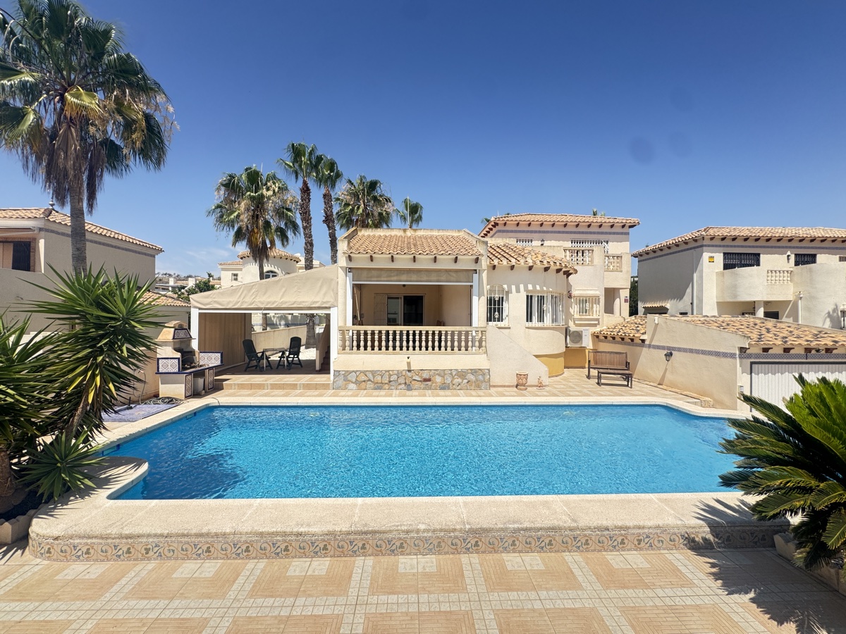 Sold - 3 Bedroom 2 Bathroom Villa in Las Ramblas Golf - , Las Ramblas Golf, Alicante, Spain - Alicante
